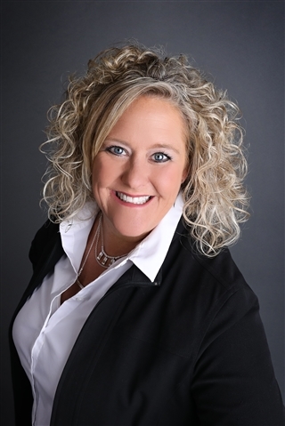 Consultant Lynette D Sorensen