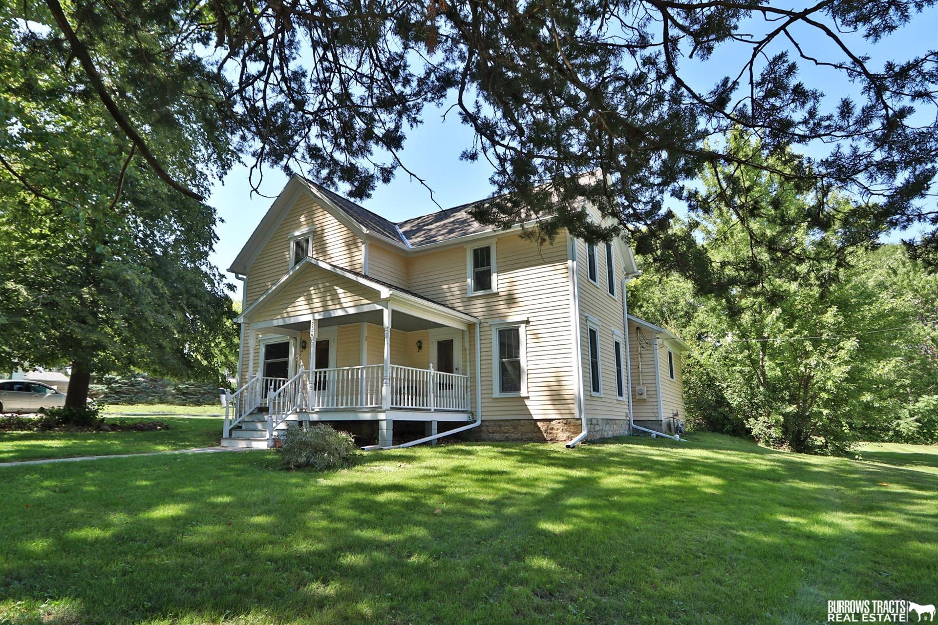 224 W E Street, Elmwood, Nebraska image 2