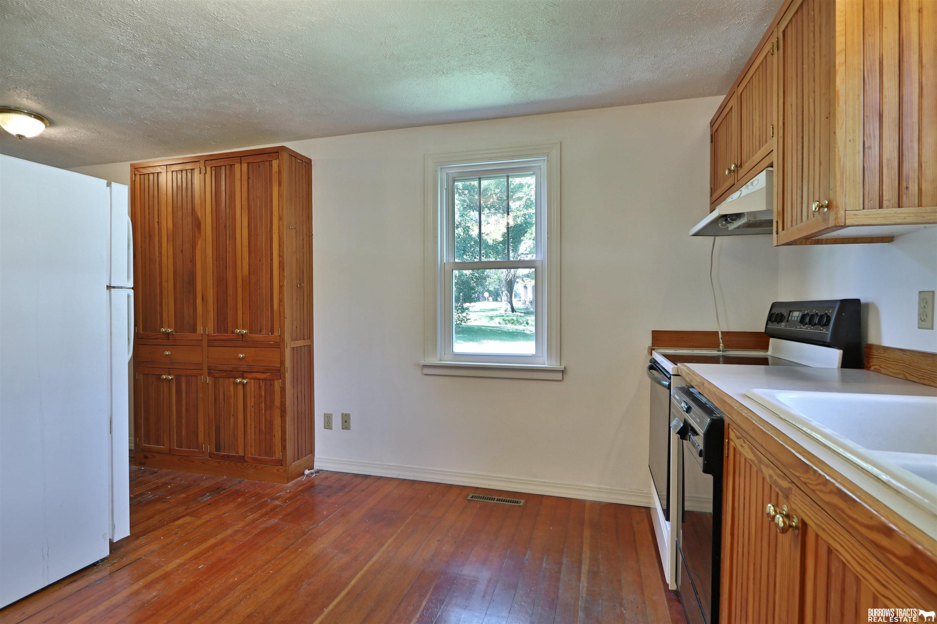 224 W E Street, Elmwood, Nebraska image 29