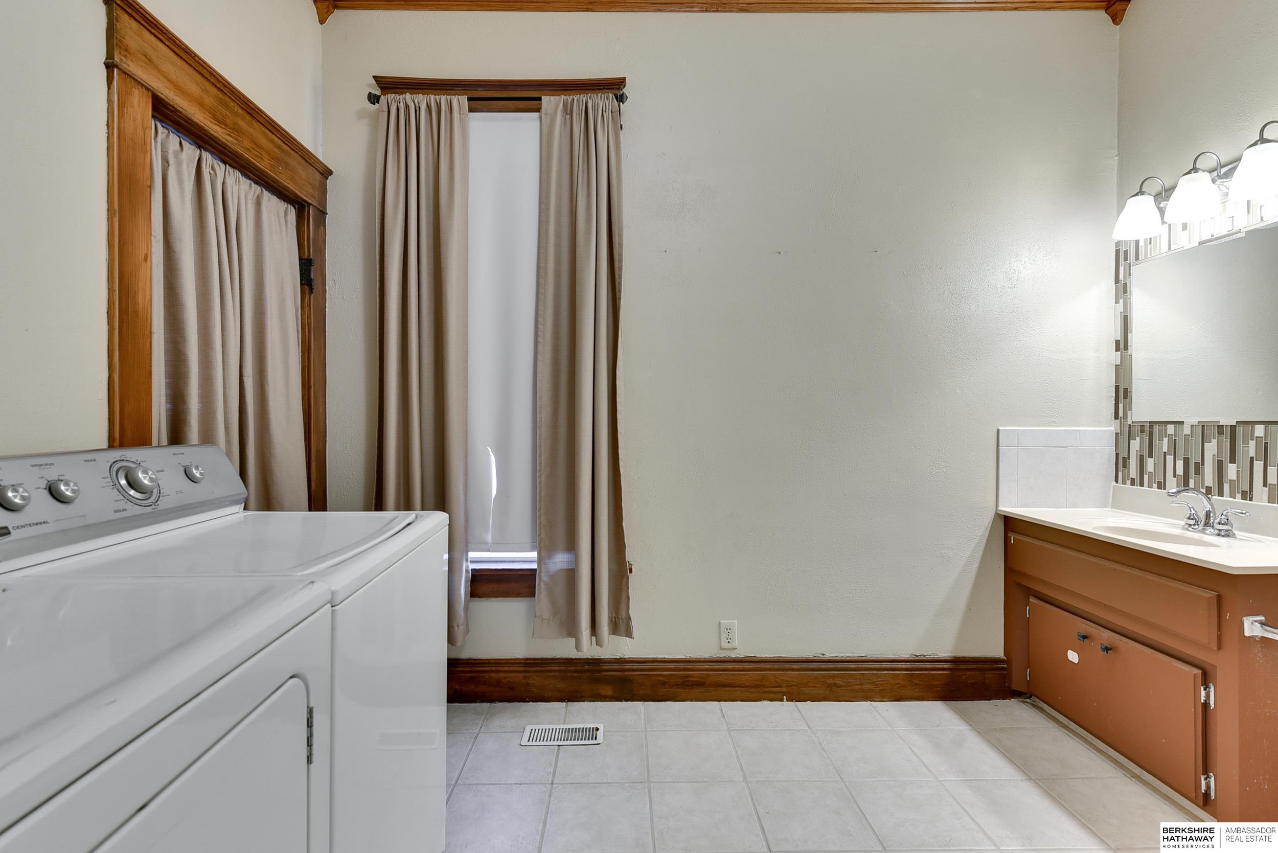 1401 High Street, Council Bluffs, Iowa image 10
