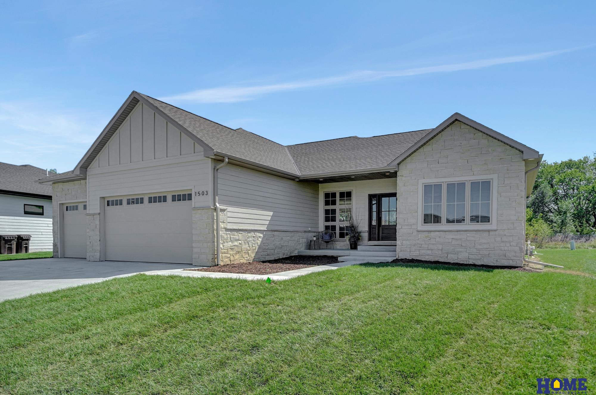 1503 E 8th Street, Hickman, Nebraska image 2