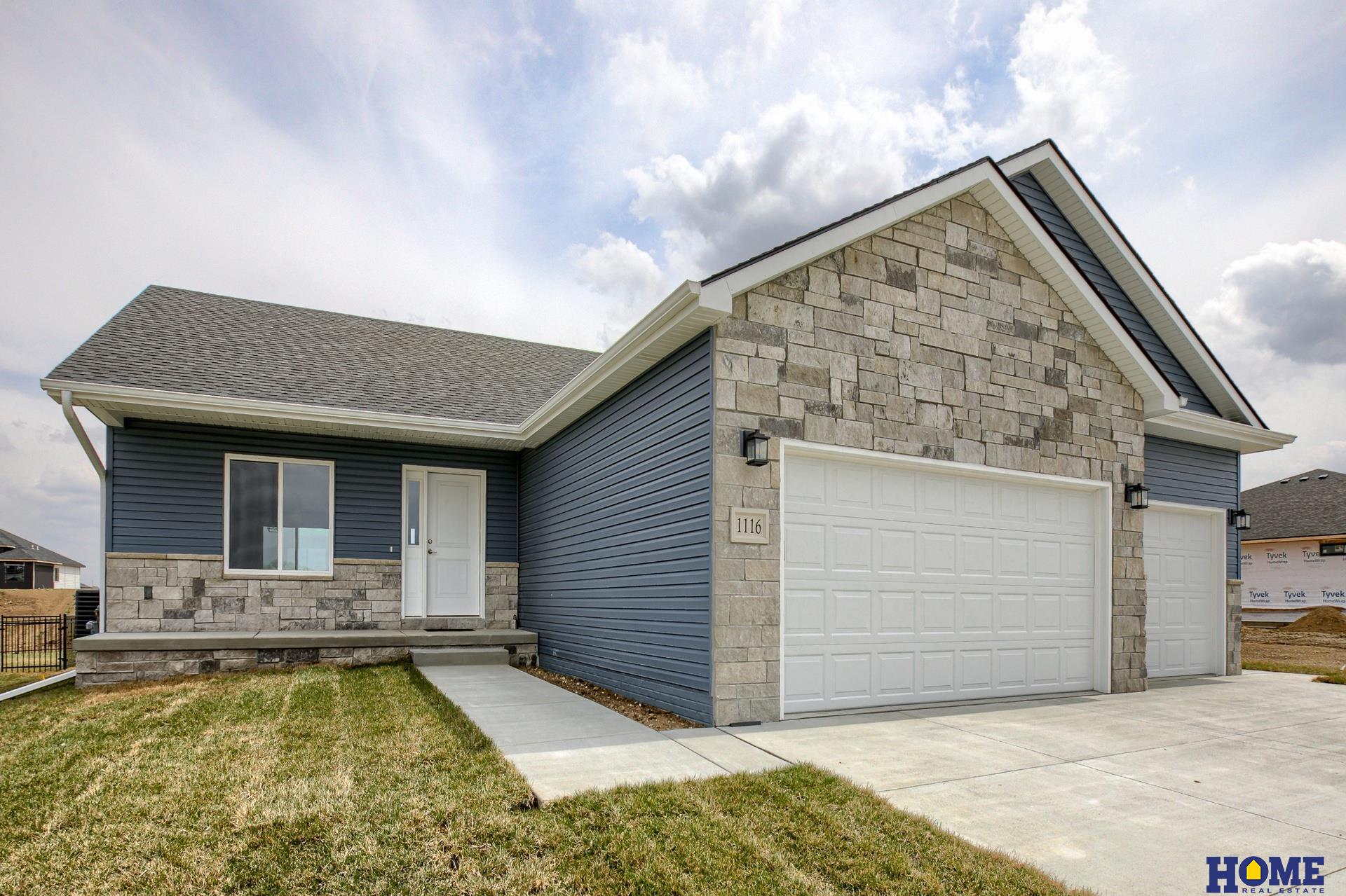 1116 Kantor Lane, Hickman, Nebraska image 2