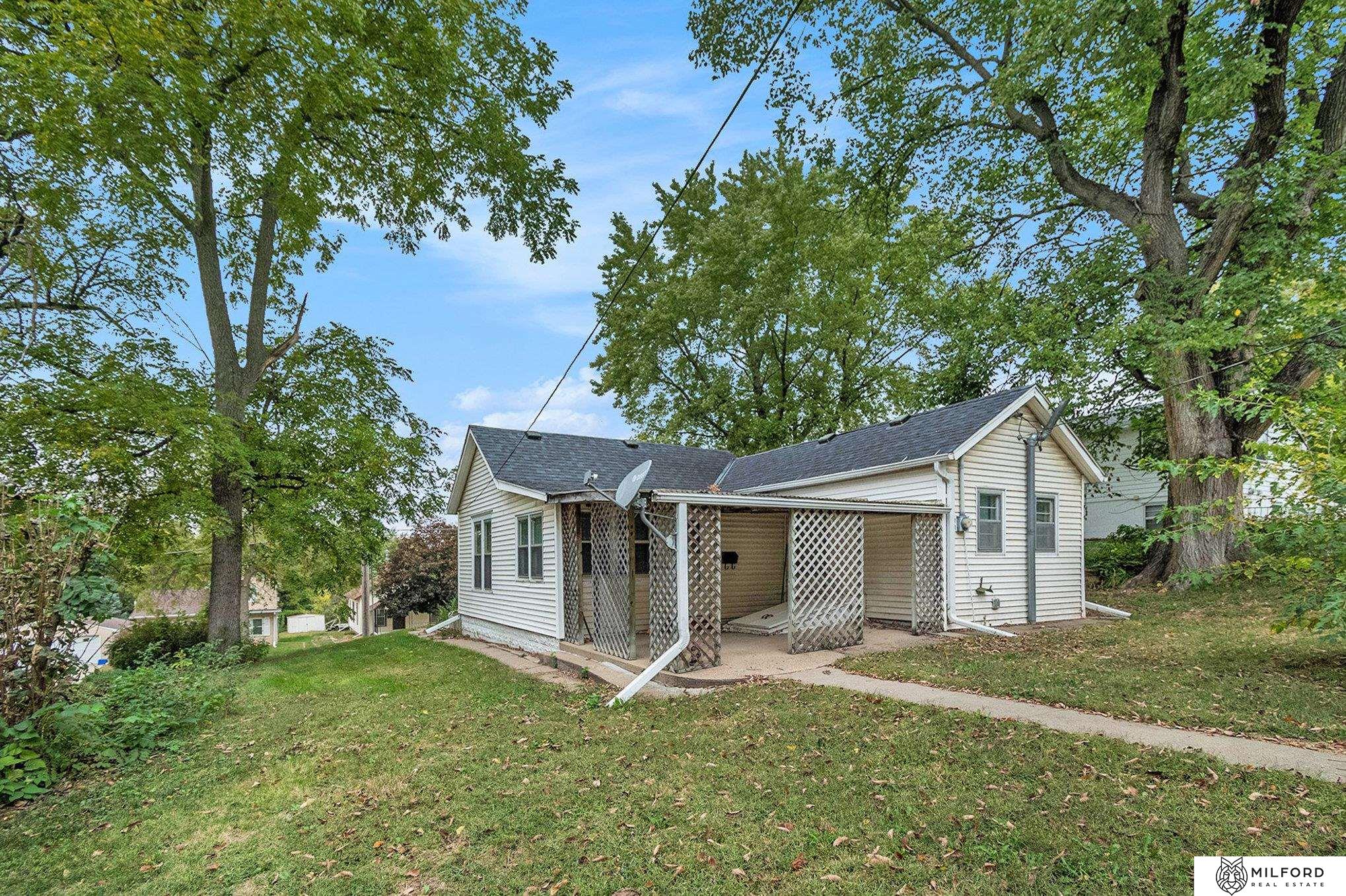 407 N Locust Street, Glenwood, Iowa image 3