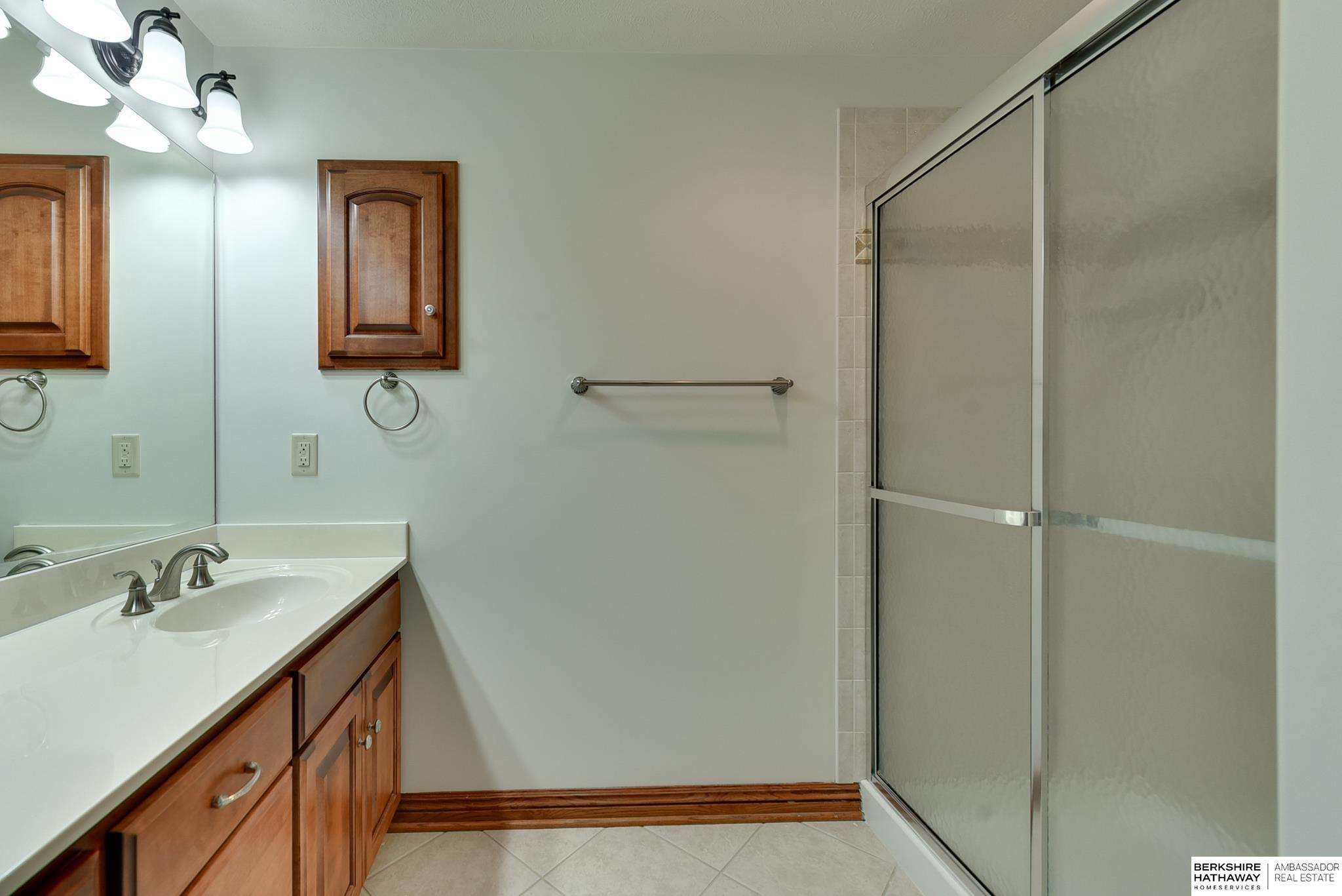 4917 N 96 Street, Omaha, Nebraska image 42