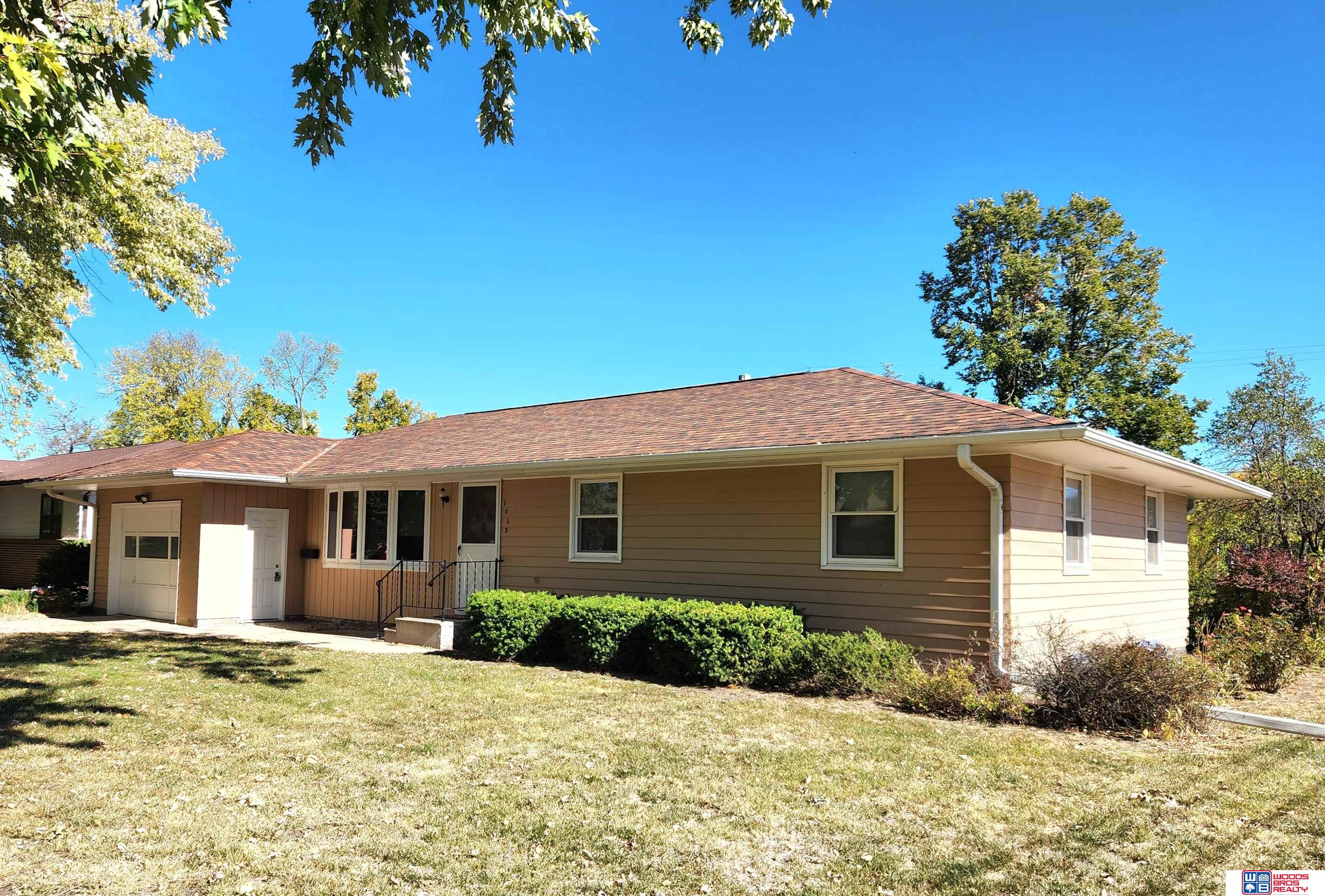 106 N 15th Street, Wymore, Nebraska image 1