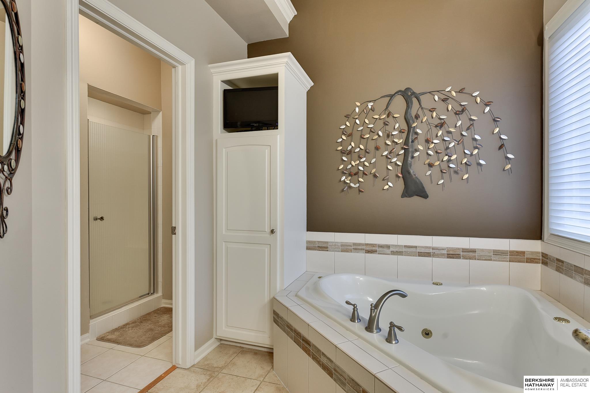 15710 Bedford Avenue, Omaha, Nebraska image 25