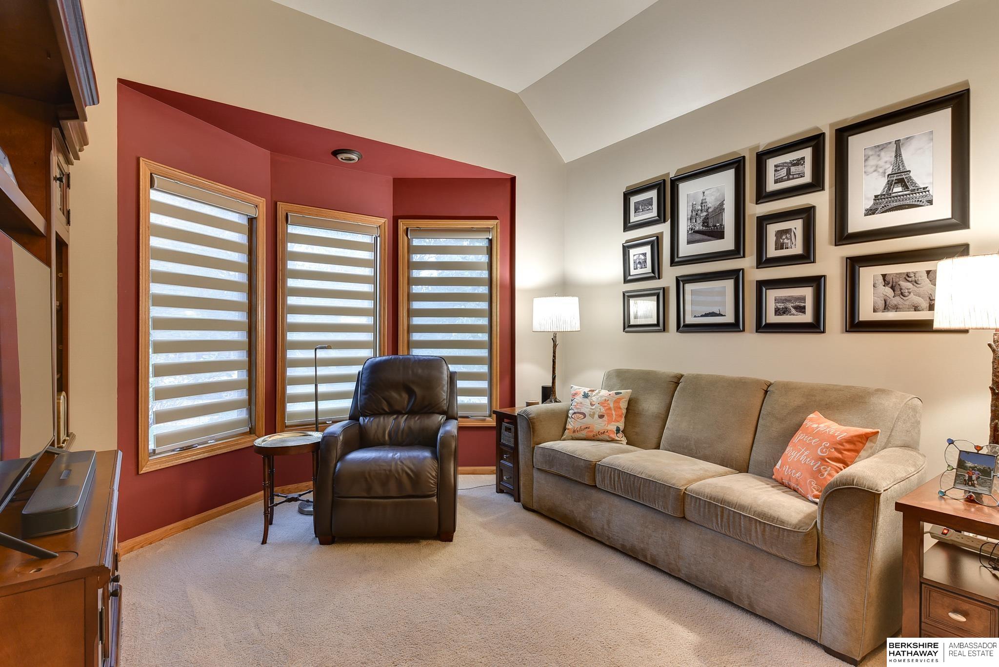 15710 Bedford Avenue, Omaha, Nebraska image 28