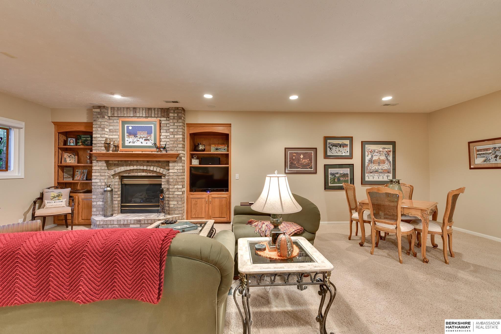 15710 Bedford Avenue, Omaha, Nebraska image 35