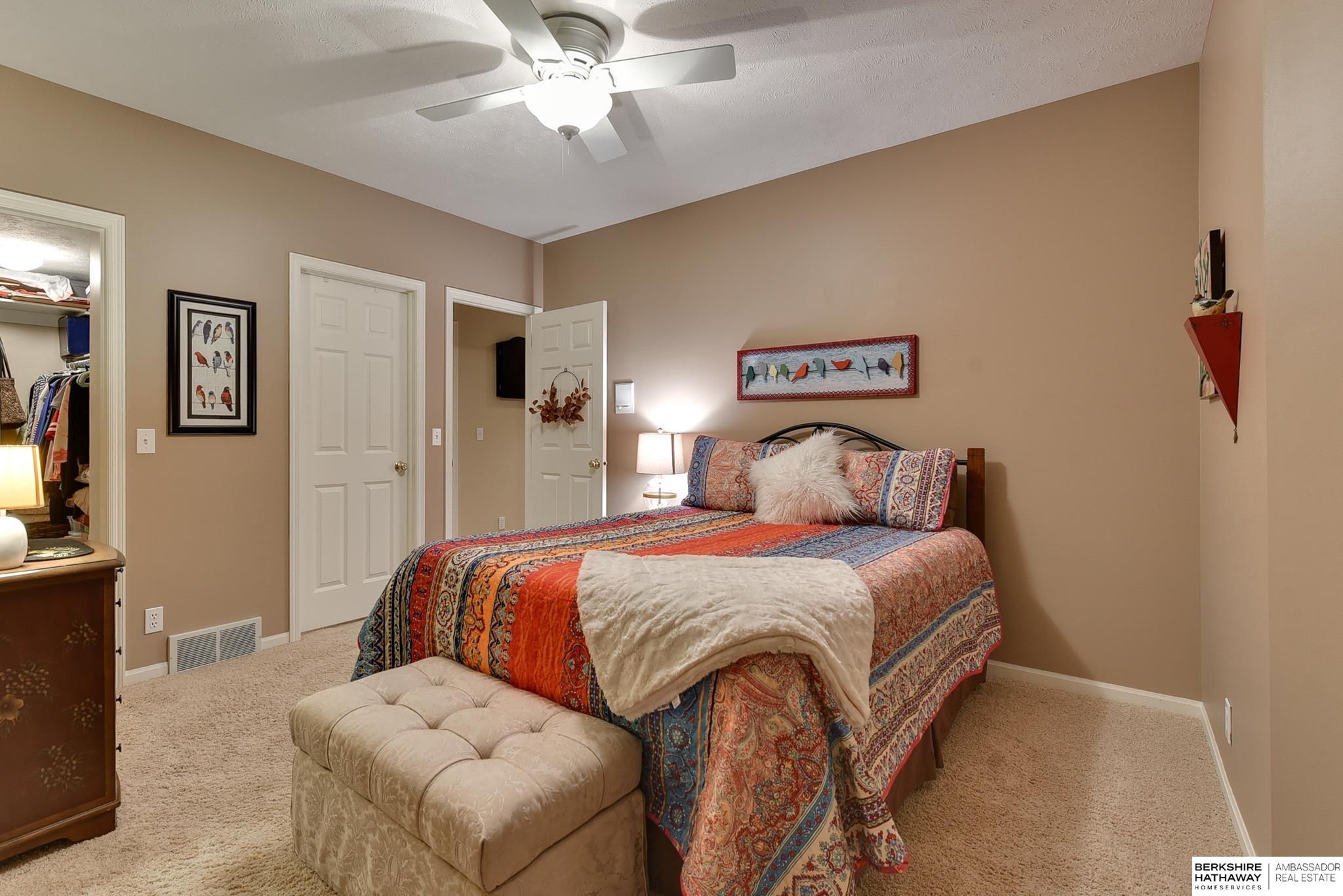 15710 Bedford Avenue, Omaha, Nebraska image 44