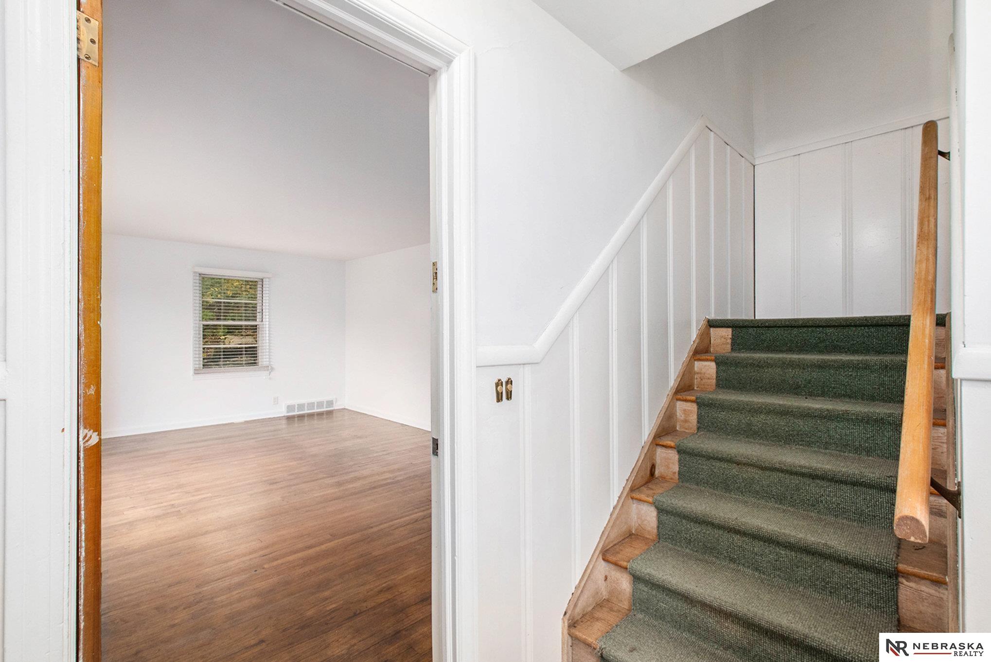 902 S 36th Street, Omaha, Nebraska image 4