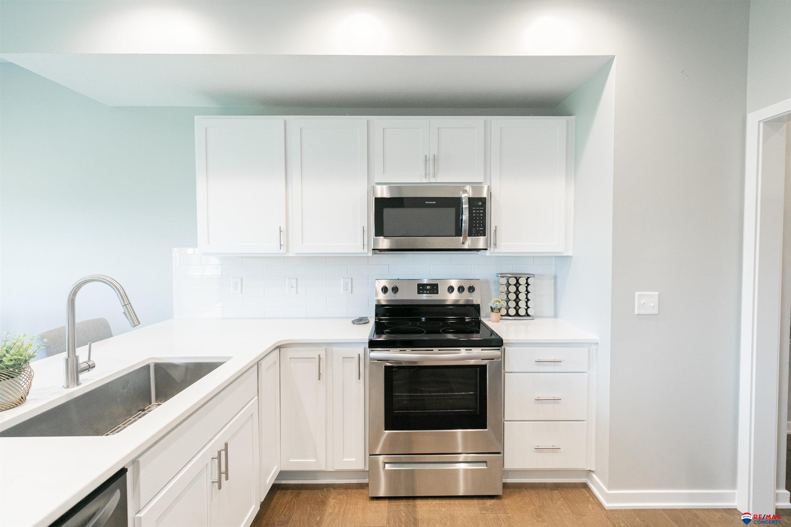 930 Titan Drive, Hickman, Nebraska image 11