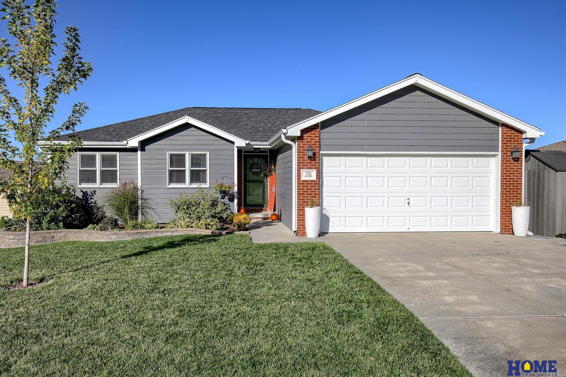 725 Autumn Parkway, Hickman, Nebraska image 1