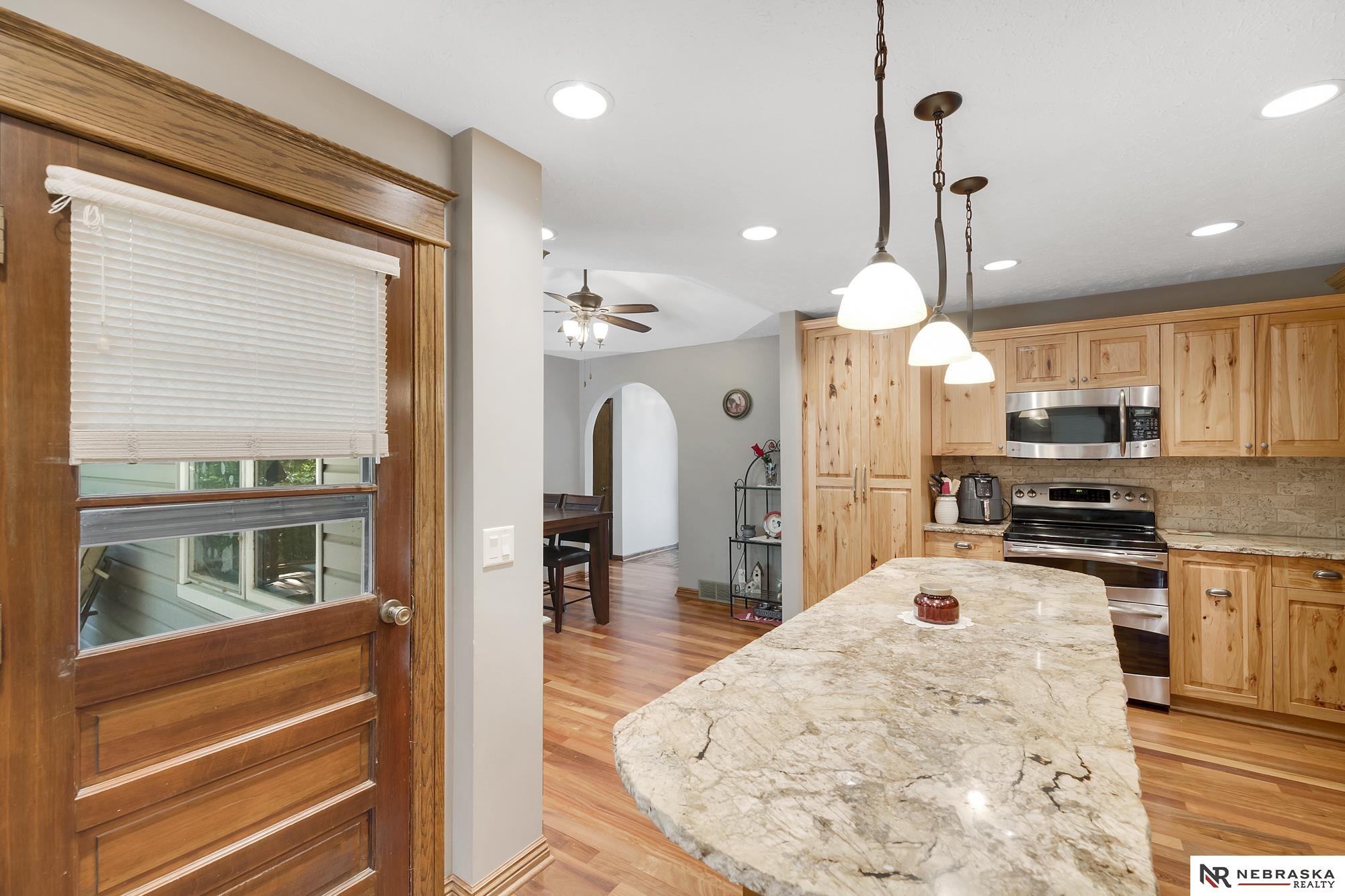15702 Meadow Ridge, Springfield, Nebraska image 11