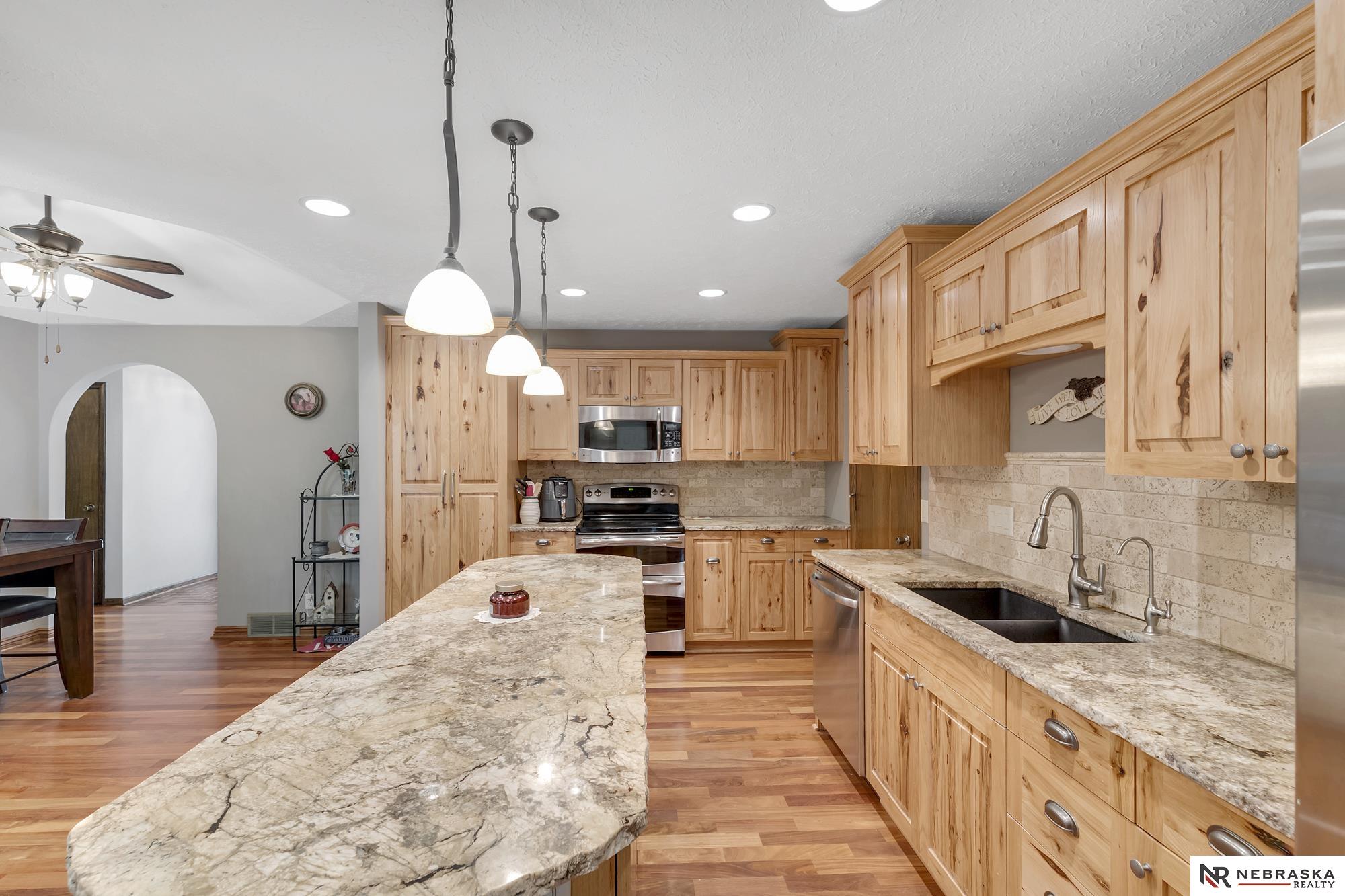 15702 Meadow Ridge, Springfield, Nebraska image 12