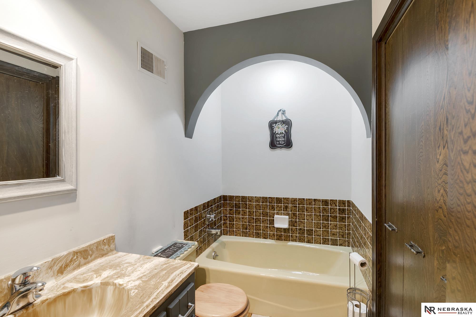 15702 Meadow Ridge, Springfield, Nebraska image 27