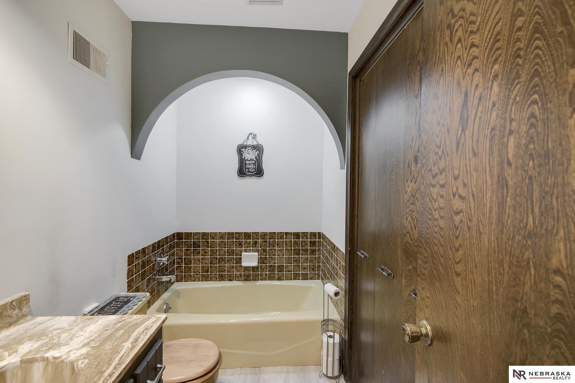 15702 Meadow Ridge, Springfield, Nebraska image 28