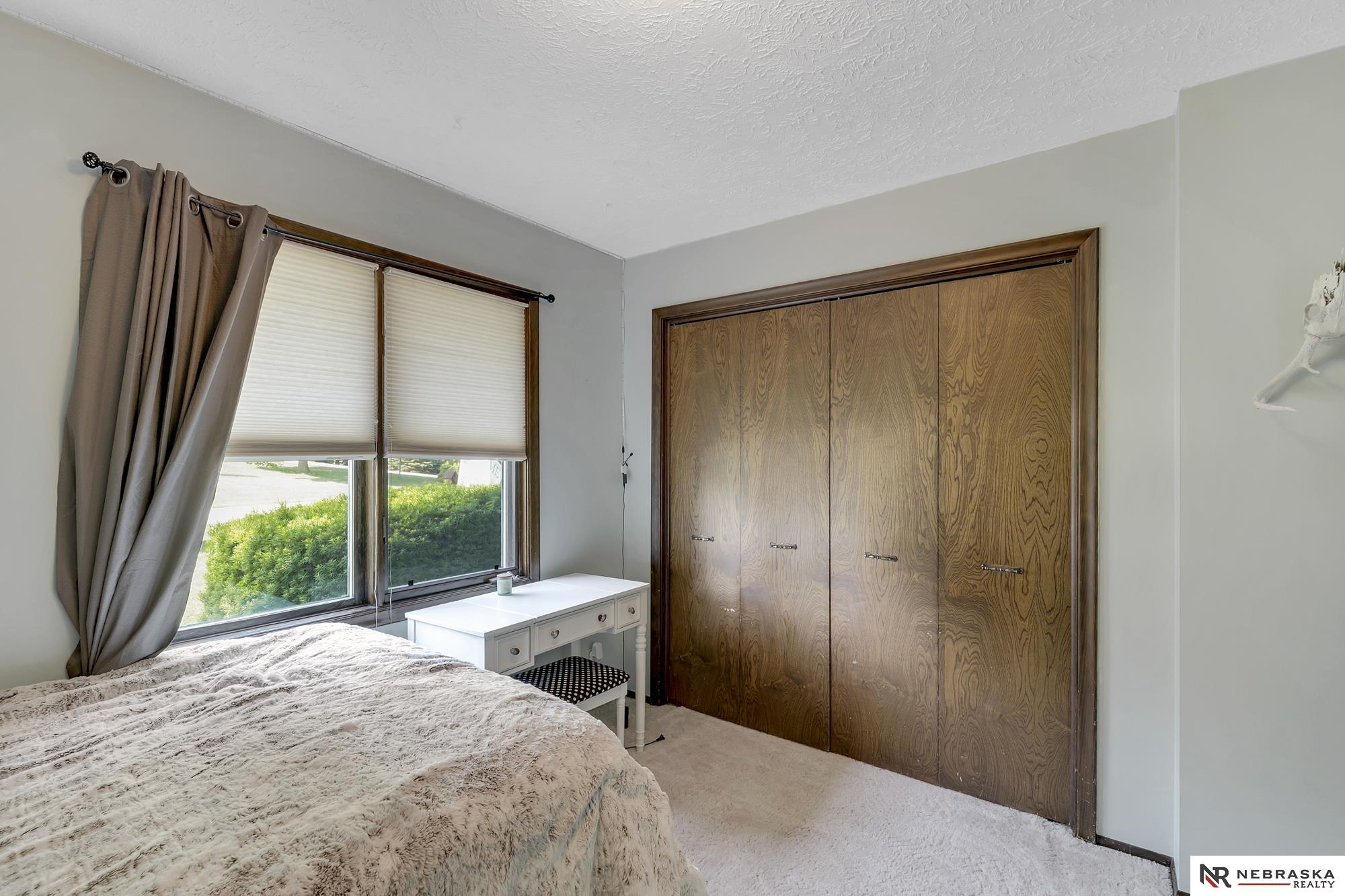 15702 Meadow Ridge, Springfield, Nebraska image 29