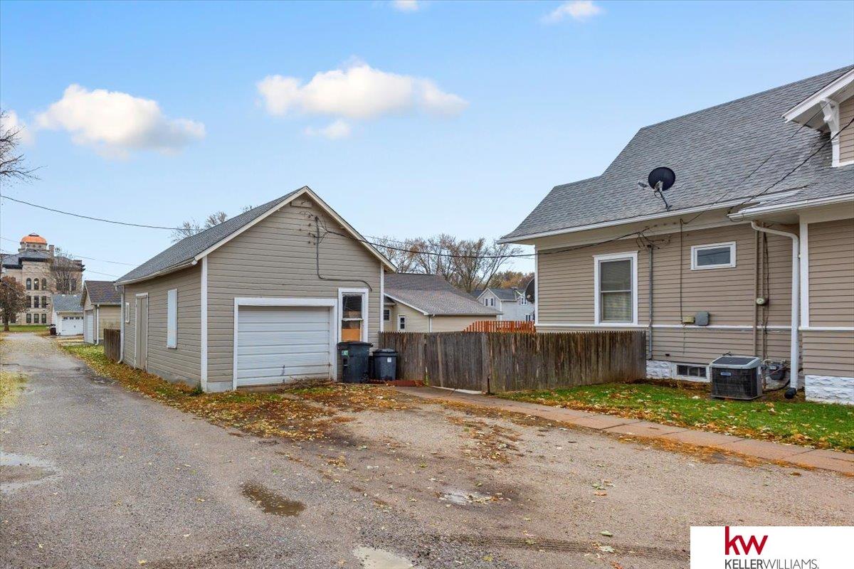 108 E 5th Street, Logan, Iowa image 7