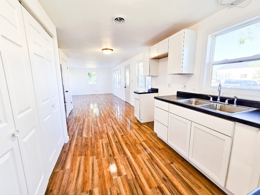 1210 Avenue M, Scottsbluff, Nebraska image 3