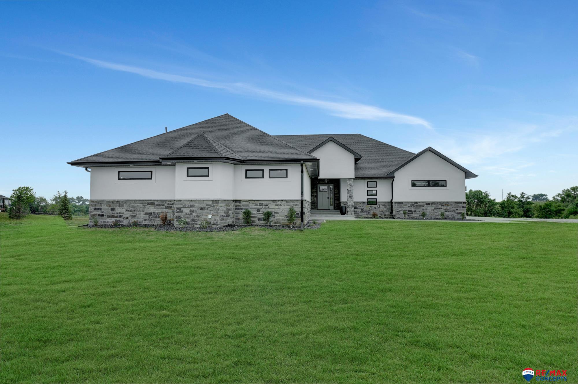 15751 Fox Run Road, Bennet, Nebraska image 3