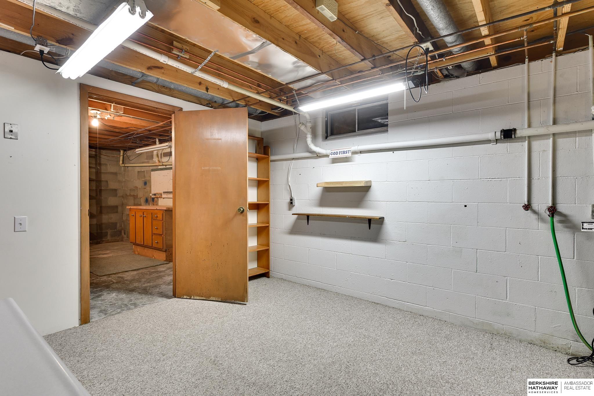16 Virginia Hills Road, Council Bluffs, Iowa image 32