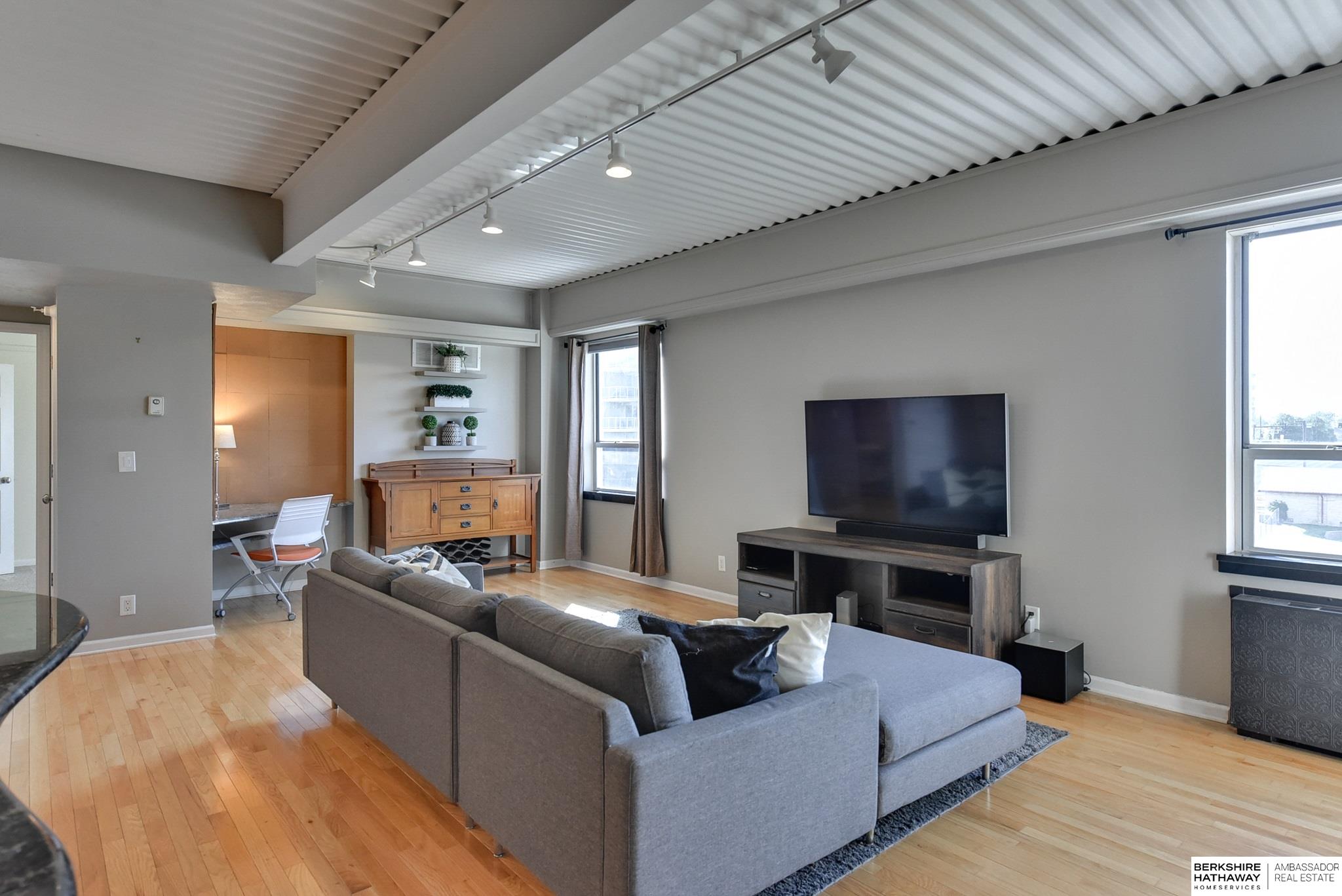 105 N 31 Avenue #509, Omaha, Nebraska image 1