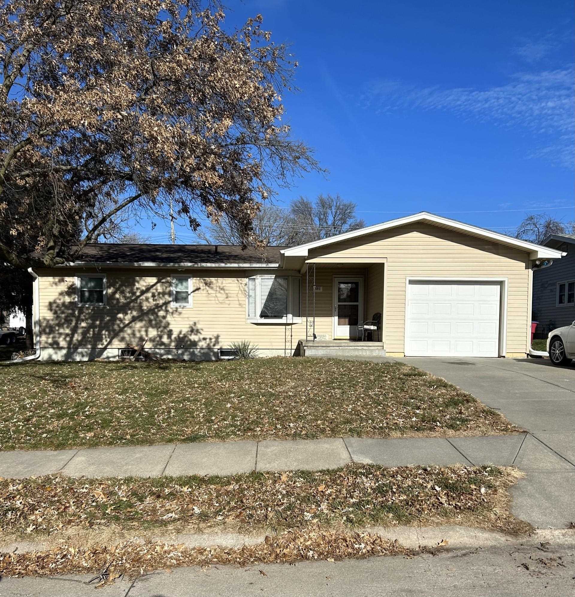 480 Vine Street, Springfield, Nebraska image 1