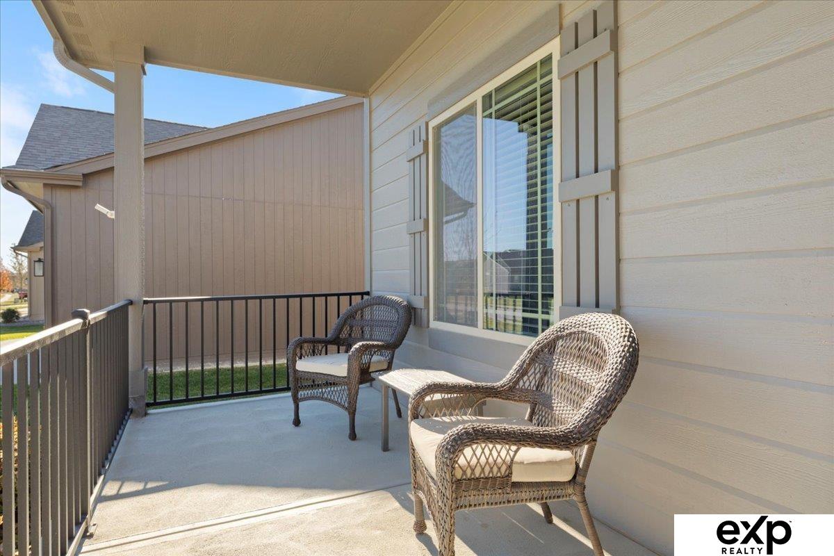 8002 S 190 Street, Omaha, Nebraska image 3