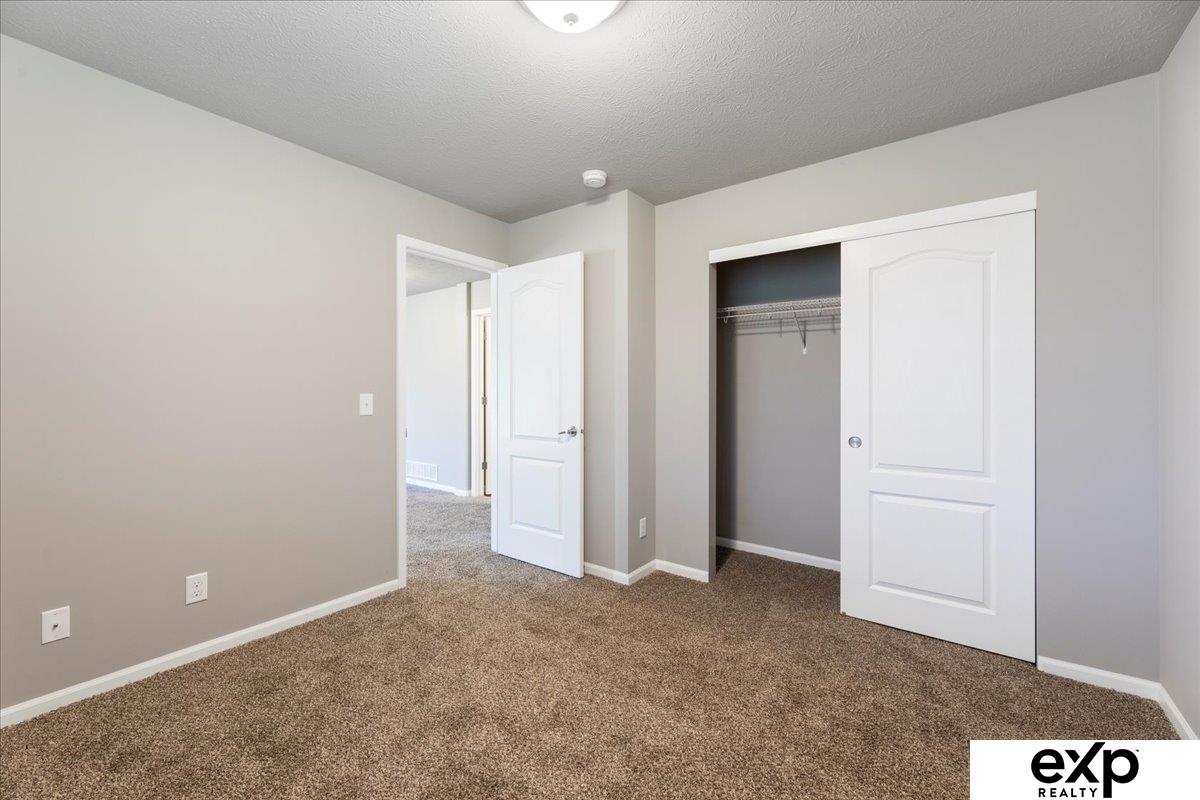 8002 S 190 Street, Omaha, Nebraska image 32