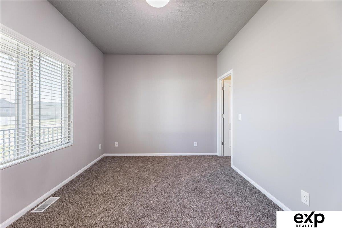 8002 S 190 Street, Omaha, Nebraska image 6