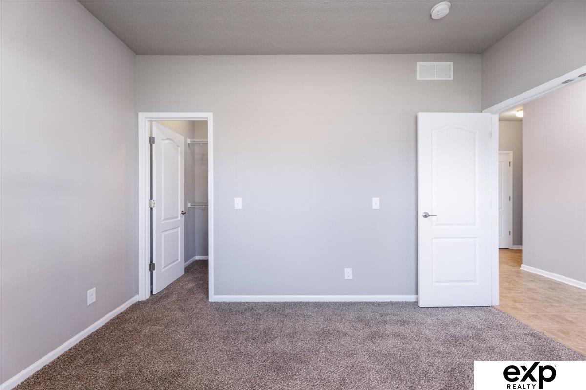 8002 S 190 Street, Omaha, Nebraska image 7