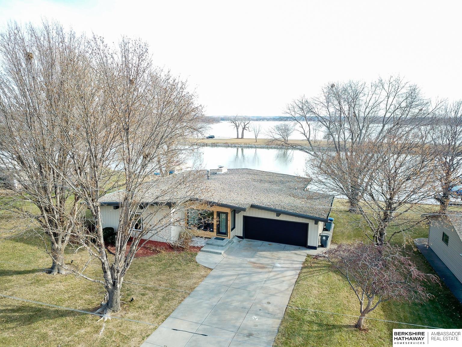 11 Westlake Village, Council Bluffs, Iowa image 1