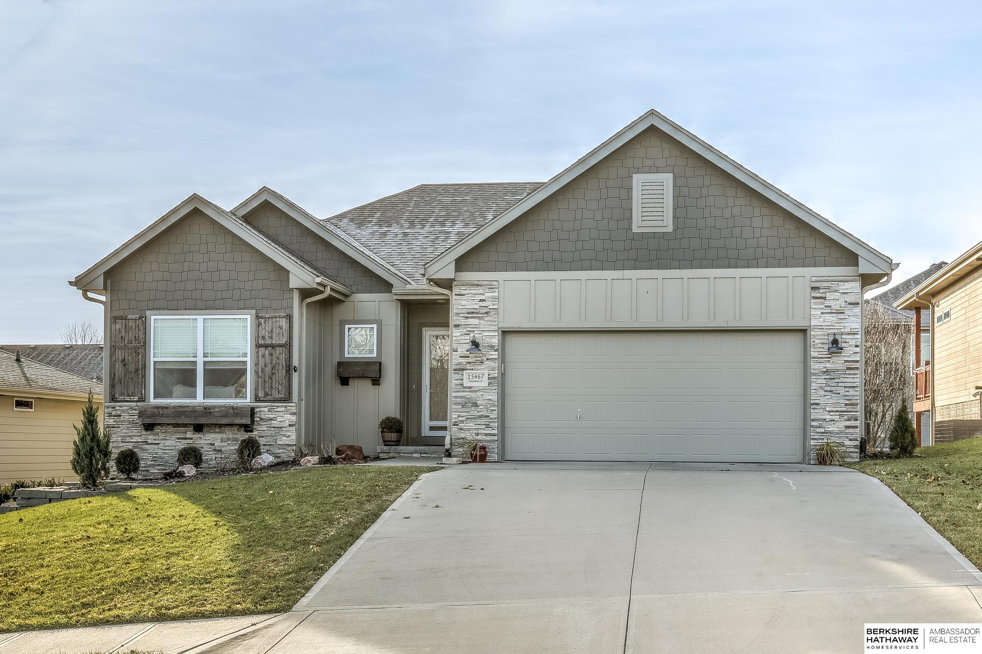 15467 Jaynes Circle, Omaha, Nebraska image 2