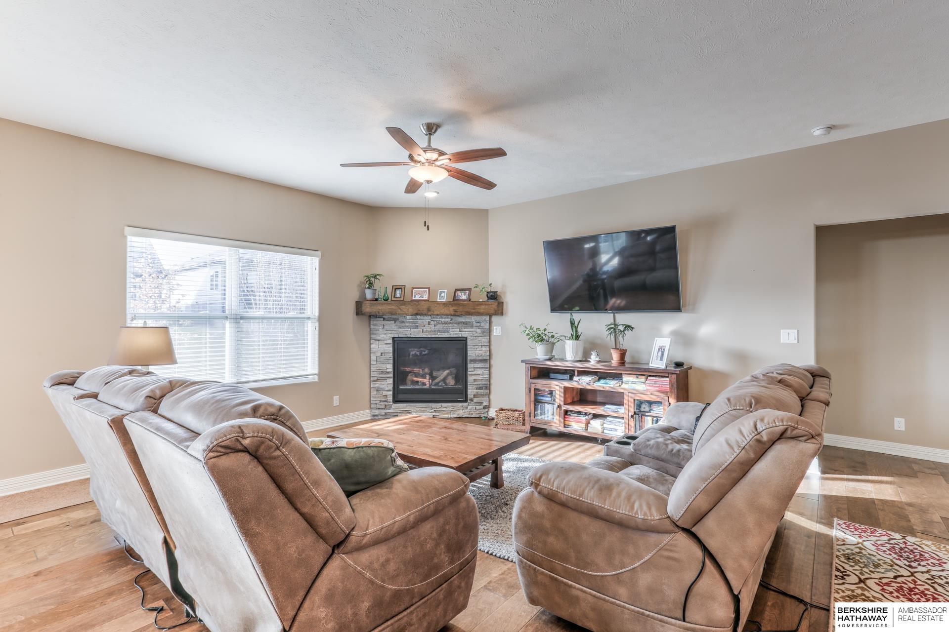 15467 Jaynes Circle, Omaha, Nebraska image 14