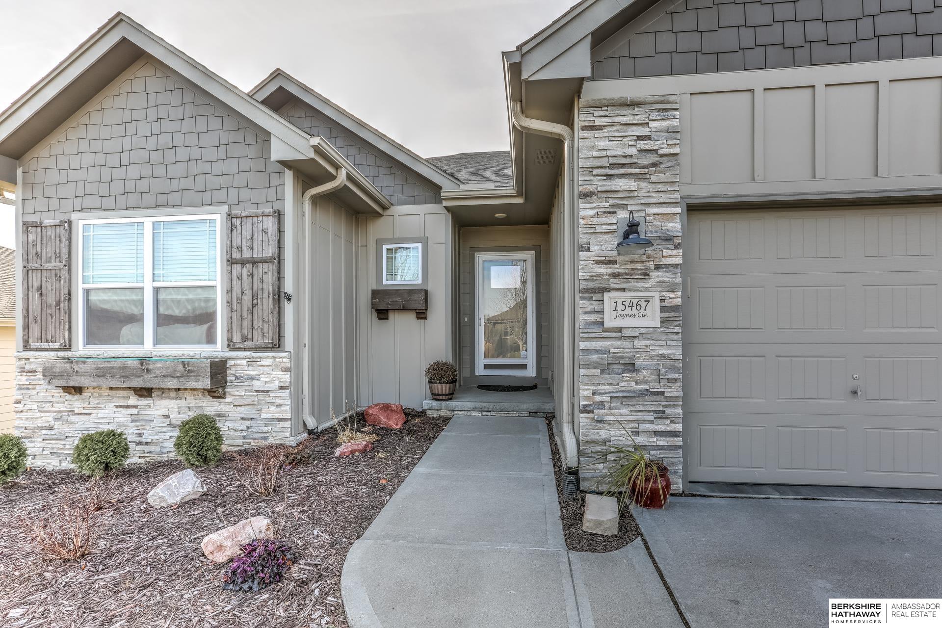 15467 Jaynes Circle, Omaha, Nebraska image 3