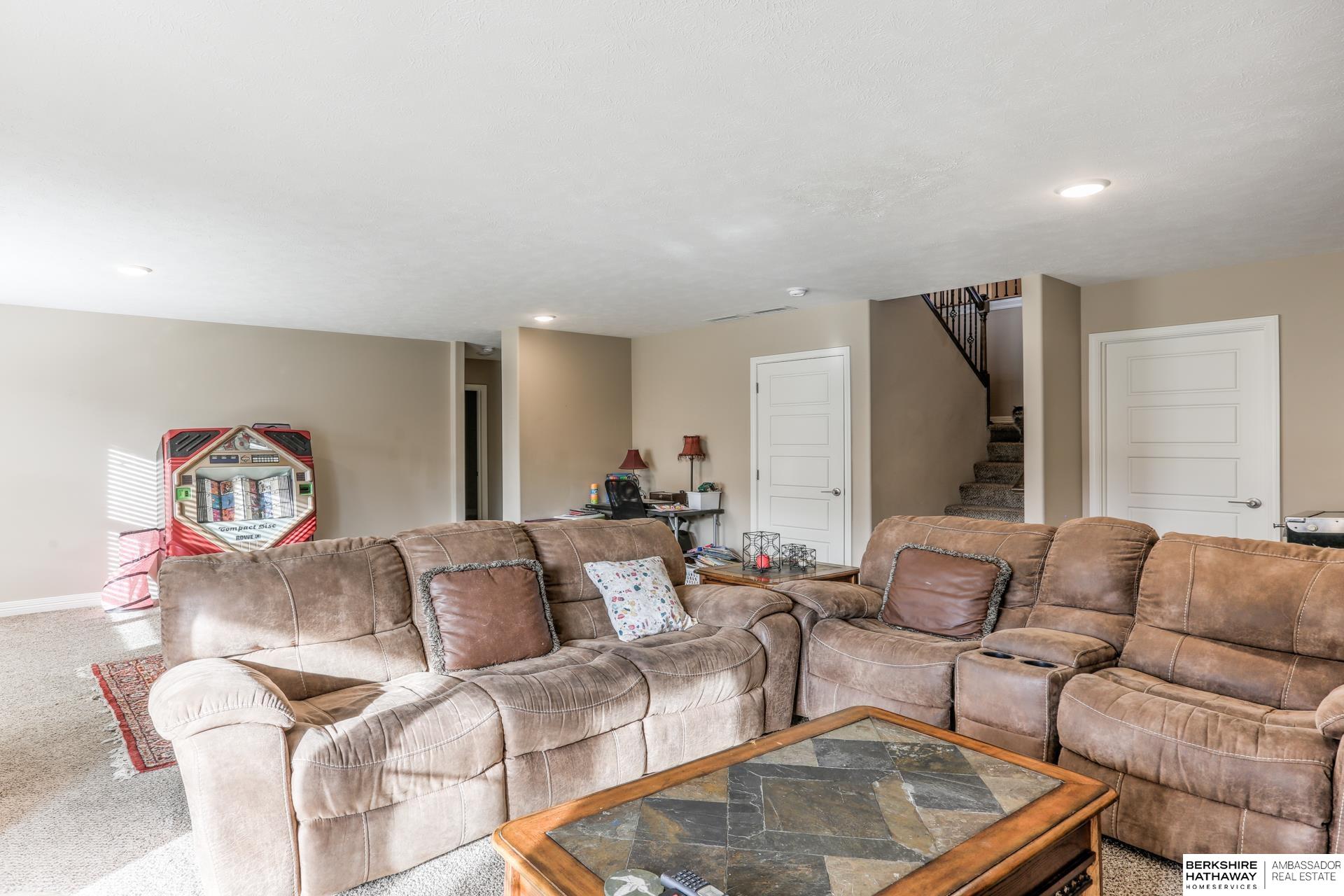 15467 Jaynes Circle, Omaha, Nebraska image 29
