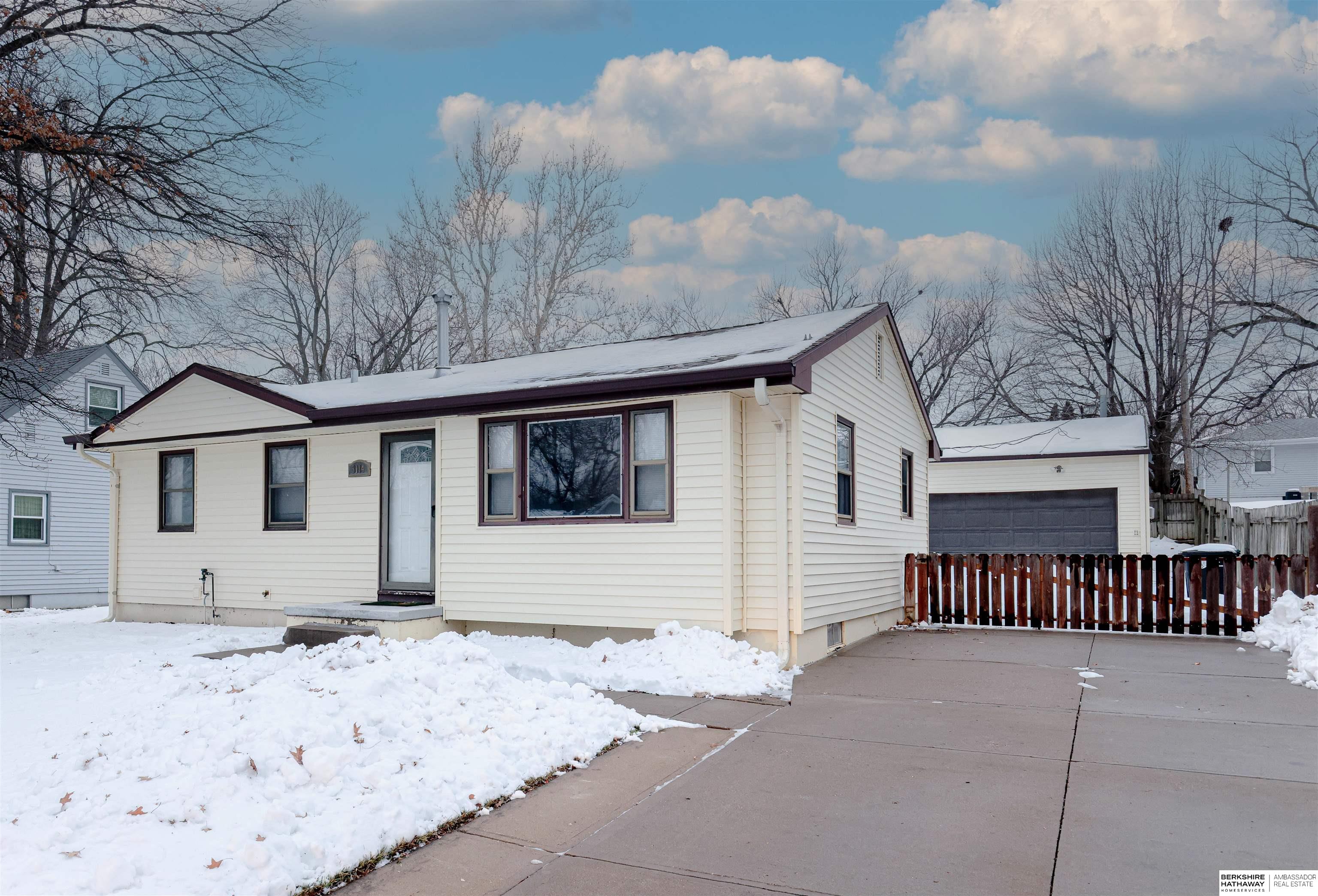 3114 S 121st Street, Omaha, Nebraska image 2