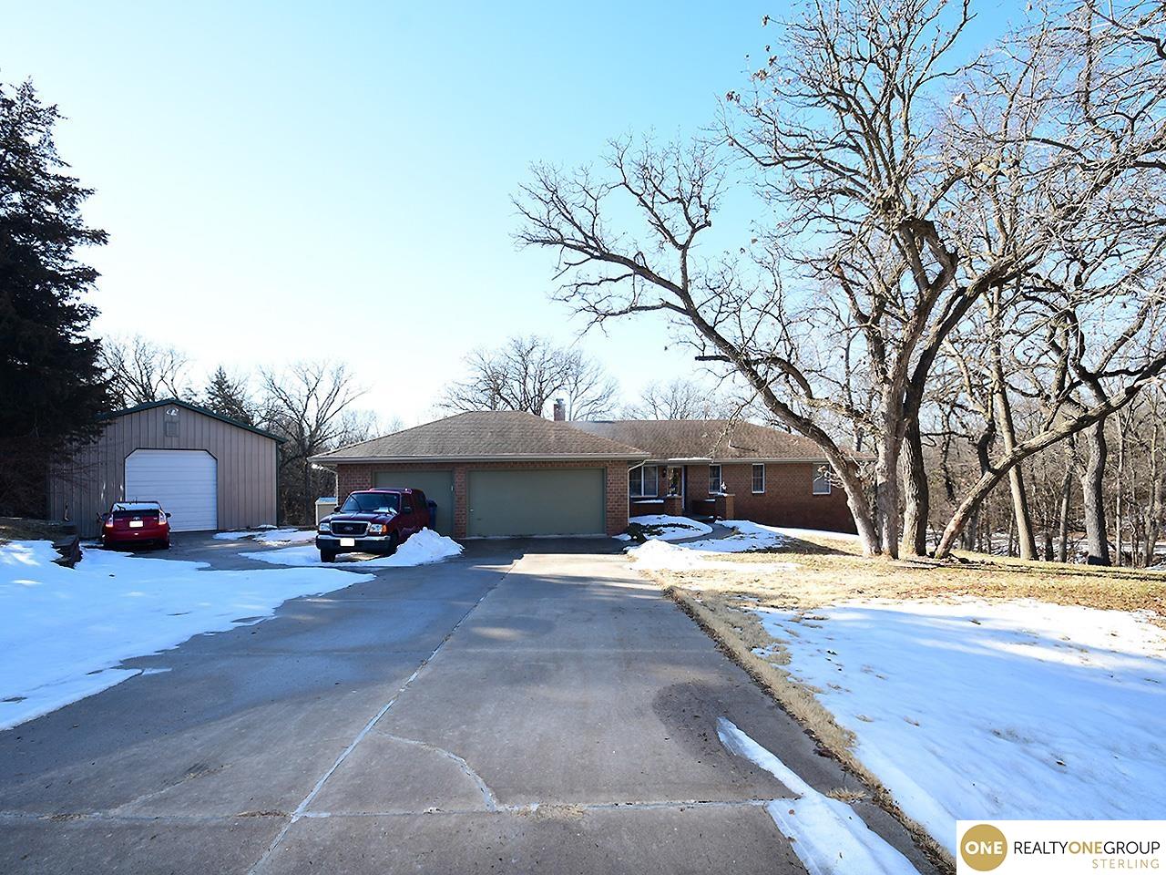 16007 Meadow Ridge Drive, Springfield, Nebraska image 1