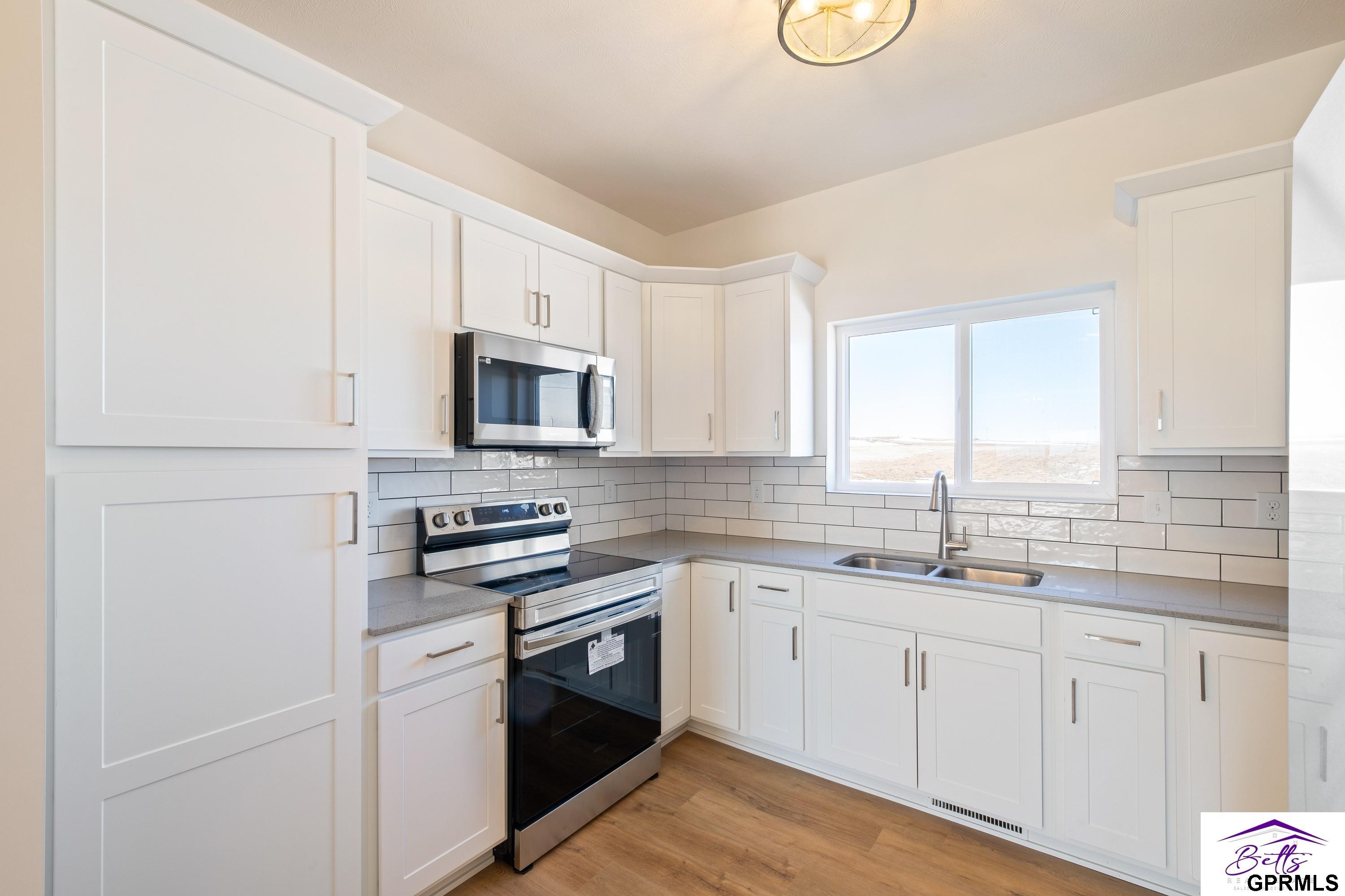 6044 Oakcrest Plaza #8, Omaha, Nebraska image 3