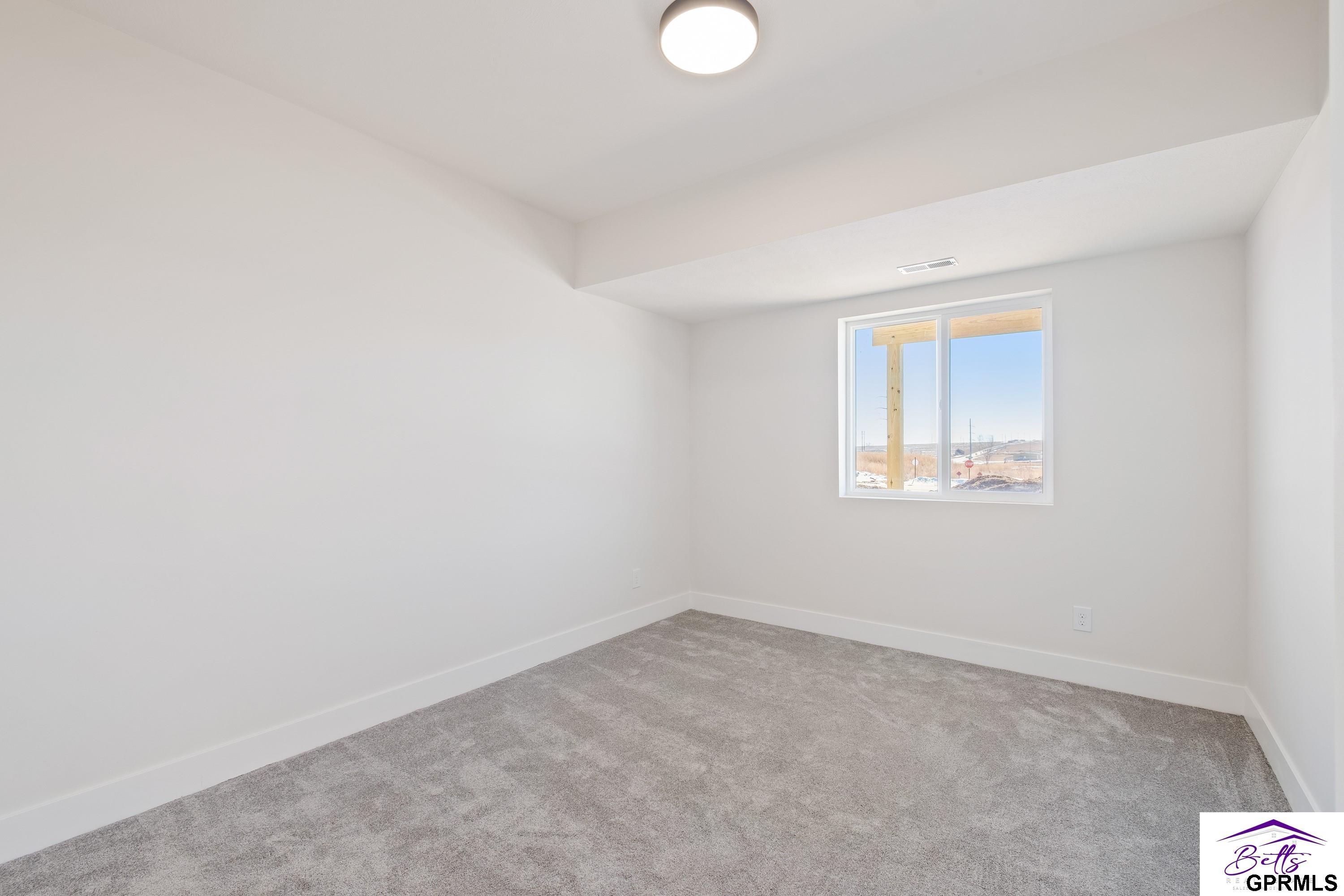 6044 Oakcrest Plaza #8, Omaha, Nebraska image 20