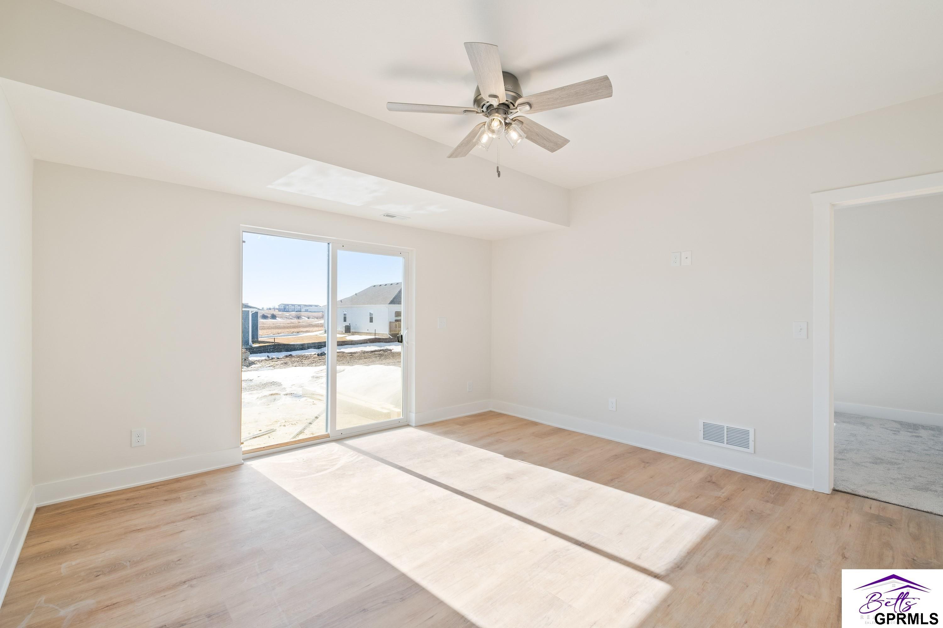 6044 Oakcrest Plaza #8, Omaha, Nebraska image 23