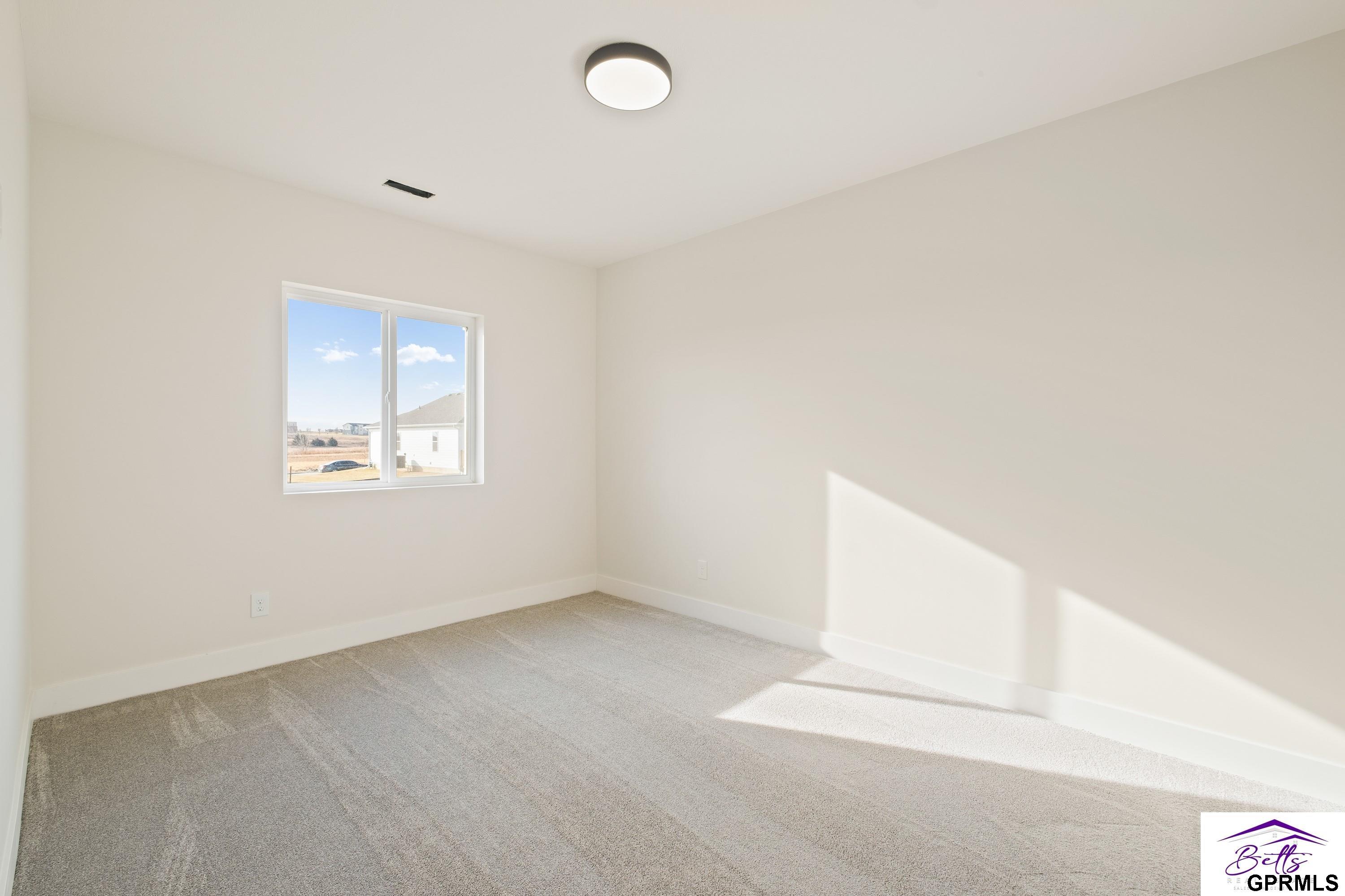 6044 Oakcrest Plaza #8, Omaha, Nebraska image 28