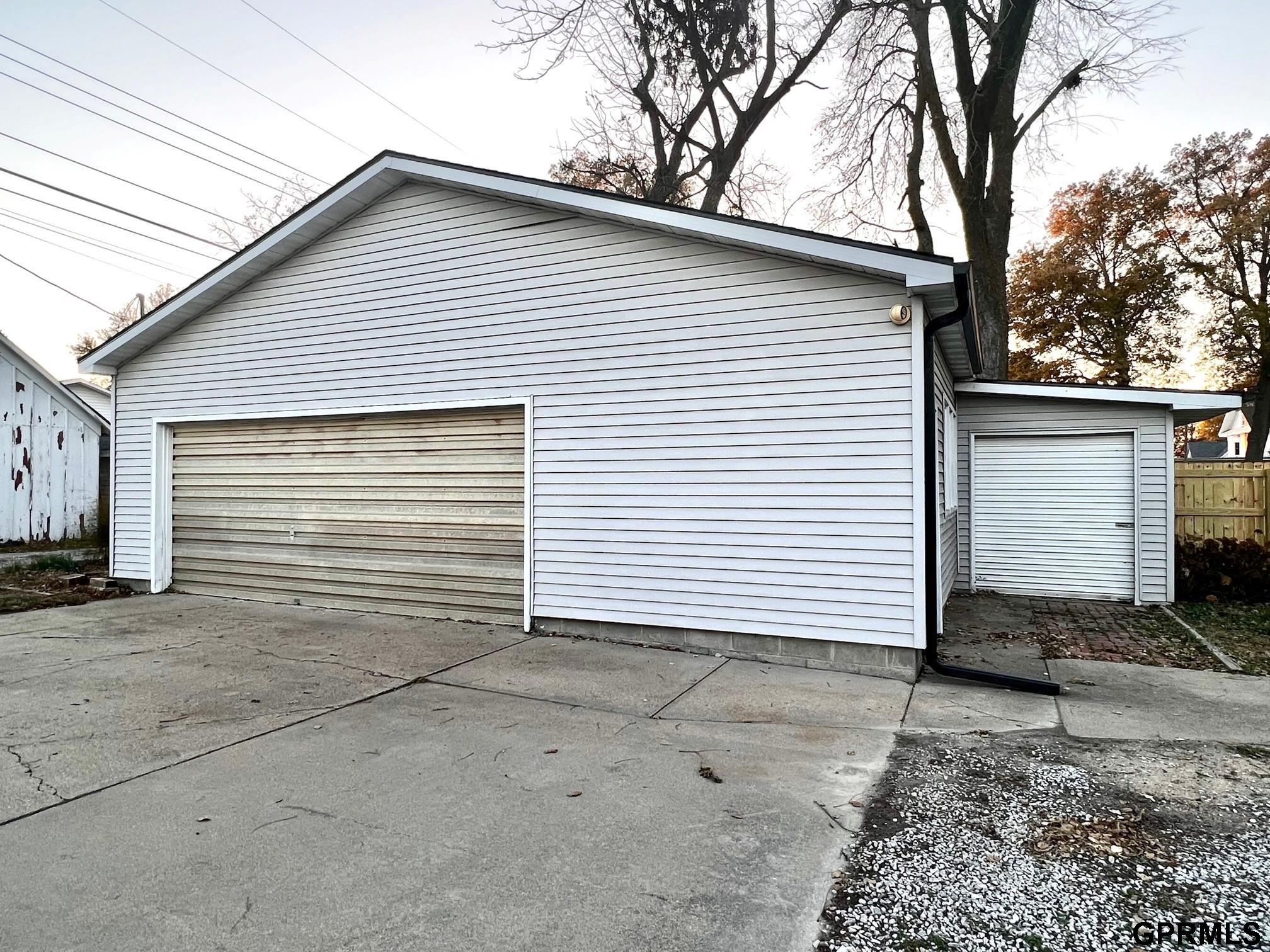 1025 I Street, Geneva, Nebraska image 2