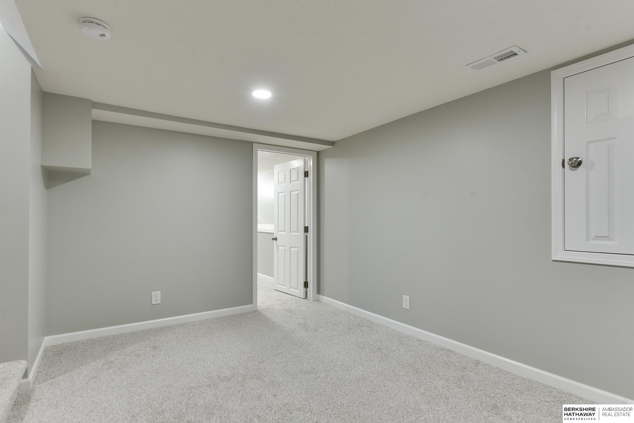 3410 10th Avenue, Council Bluffs, Iowa image 35