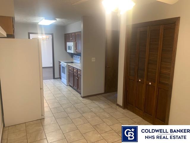 843 S Country Club Drive, York, Nebraska image 4