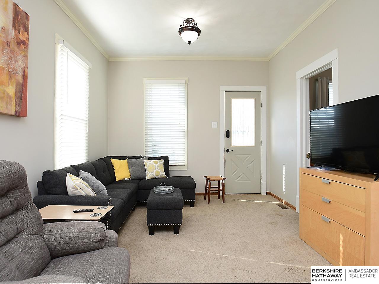 7724 Park Drive, Ralston, Nebraska image 2