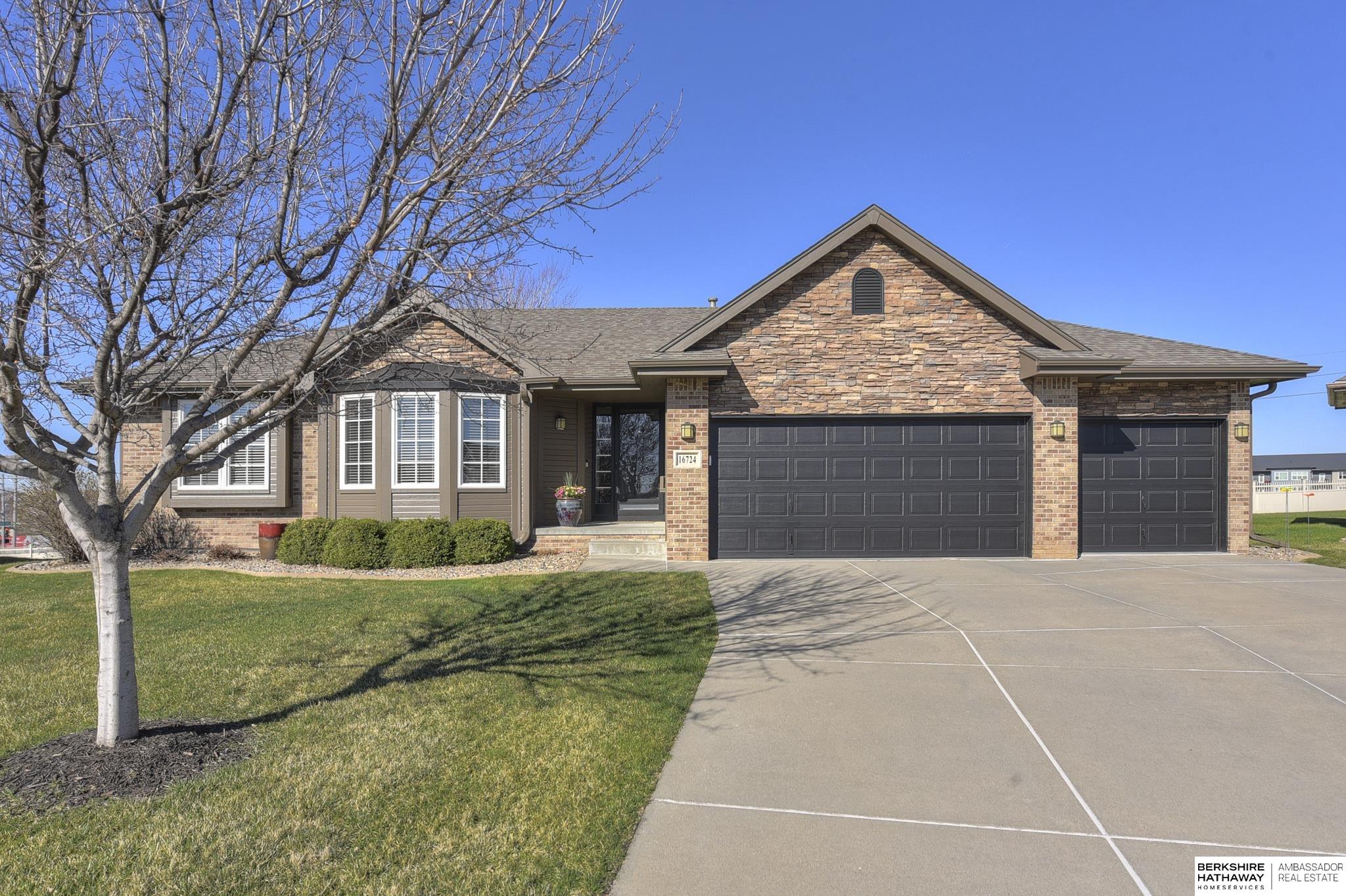 16724 Ogden Circle, Omaha, Nebraska image 1