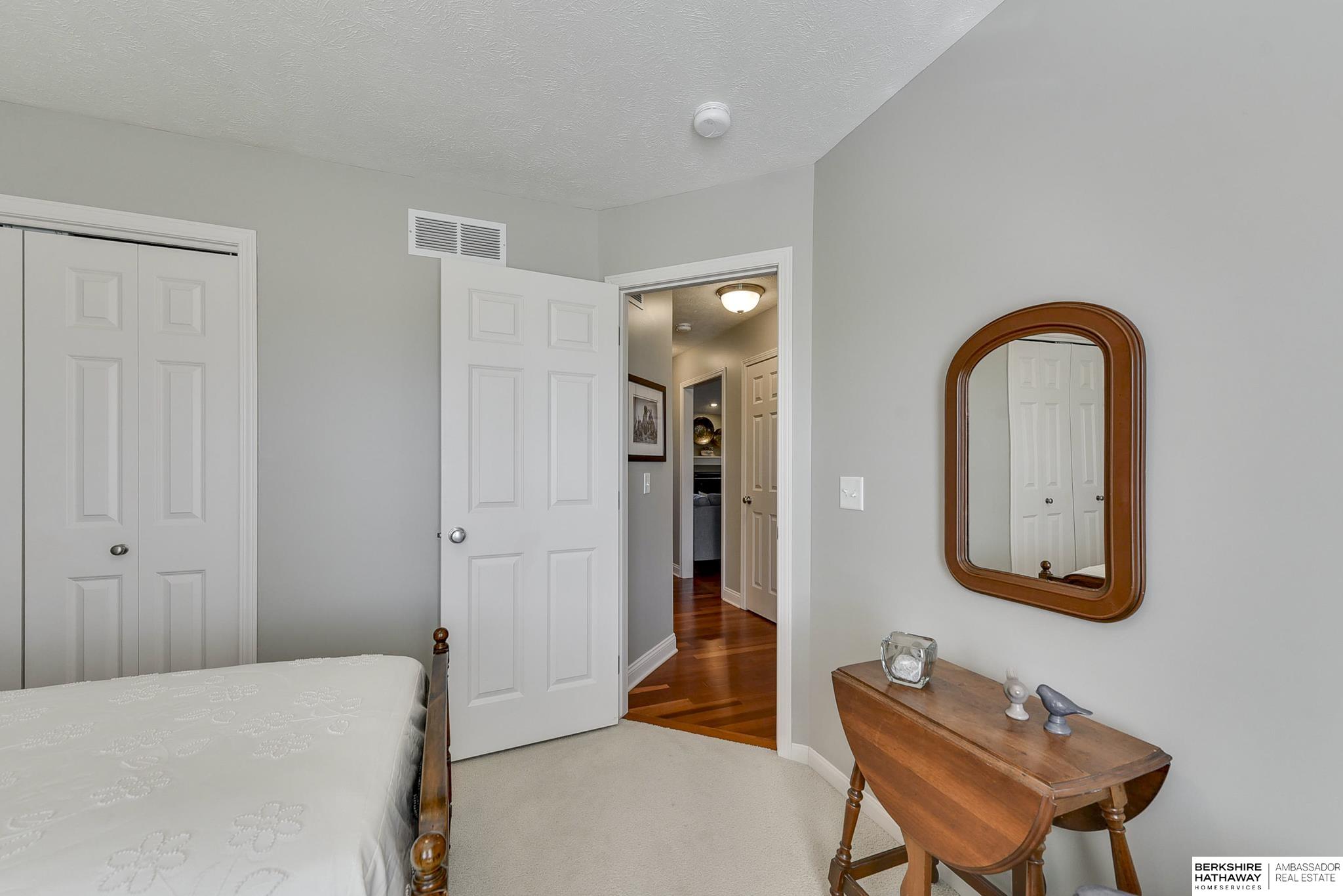 16724 Ogden Circle, Omaha, Nebraska image 18