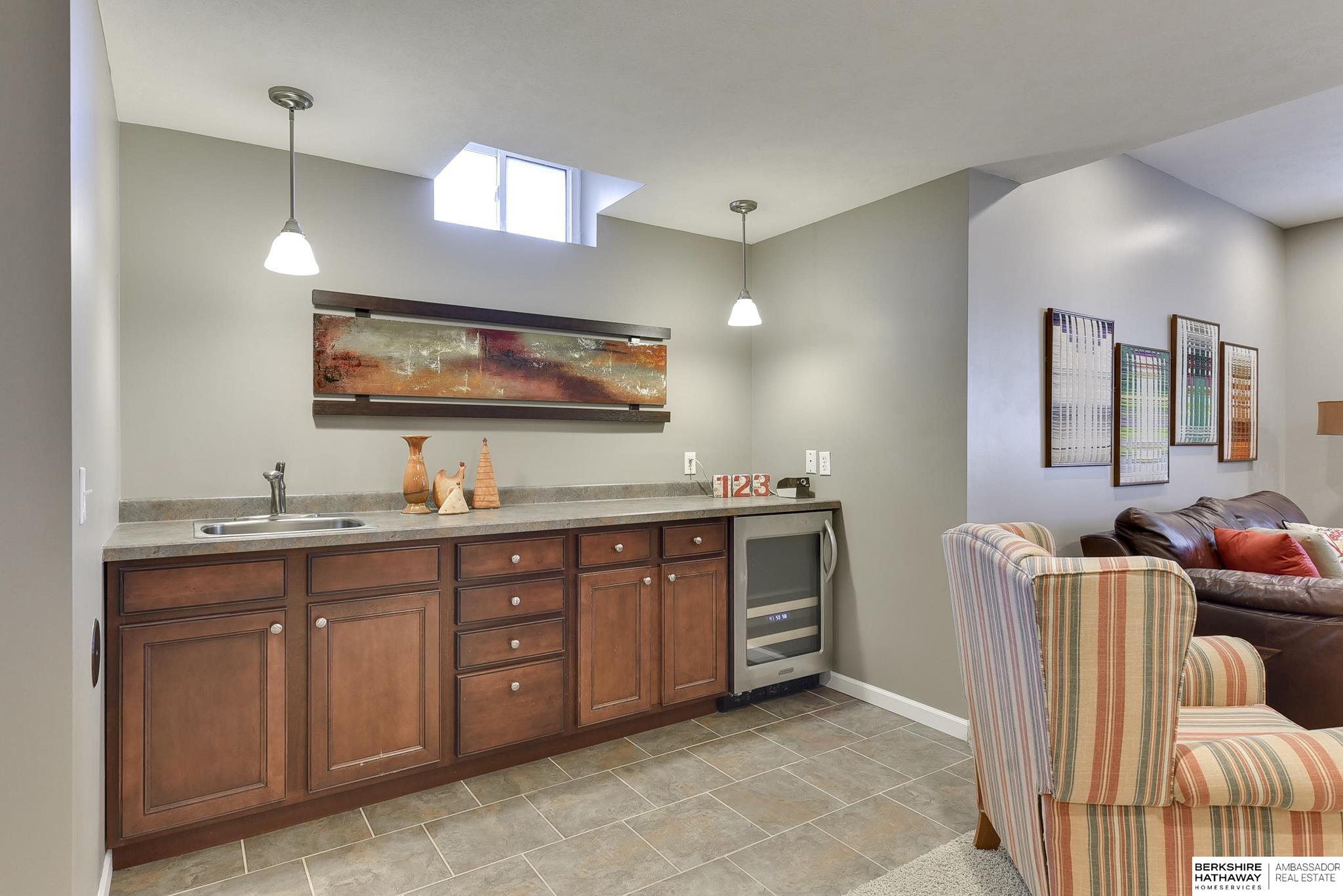 16724 Ogden Circle, Omaha, Nebraska image 29