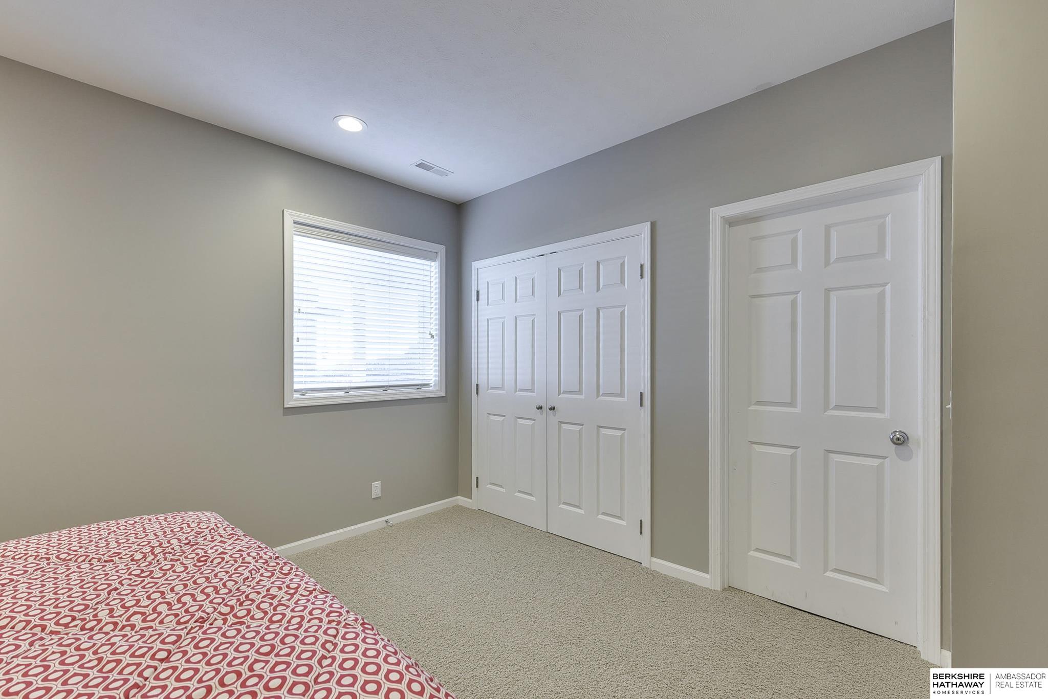 16724 Ogden Circle, Omaha, Nebraska image 37